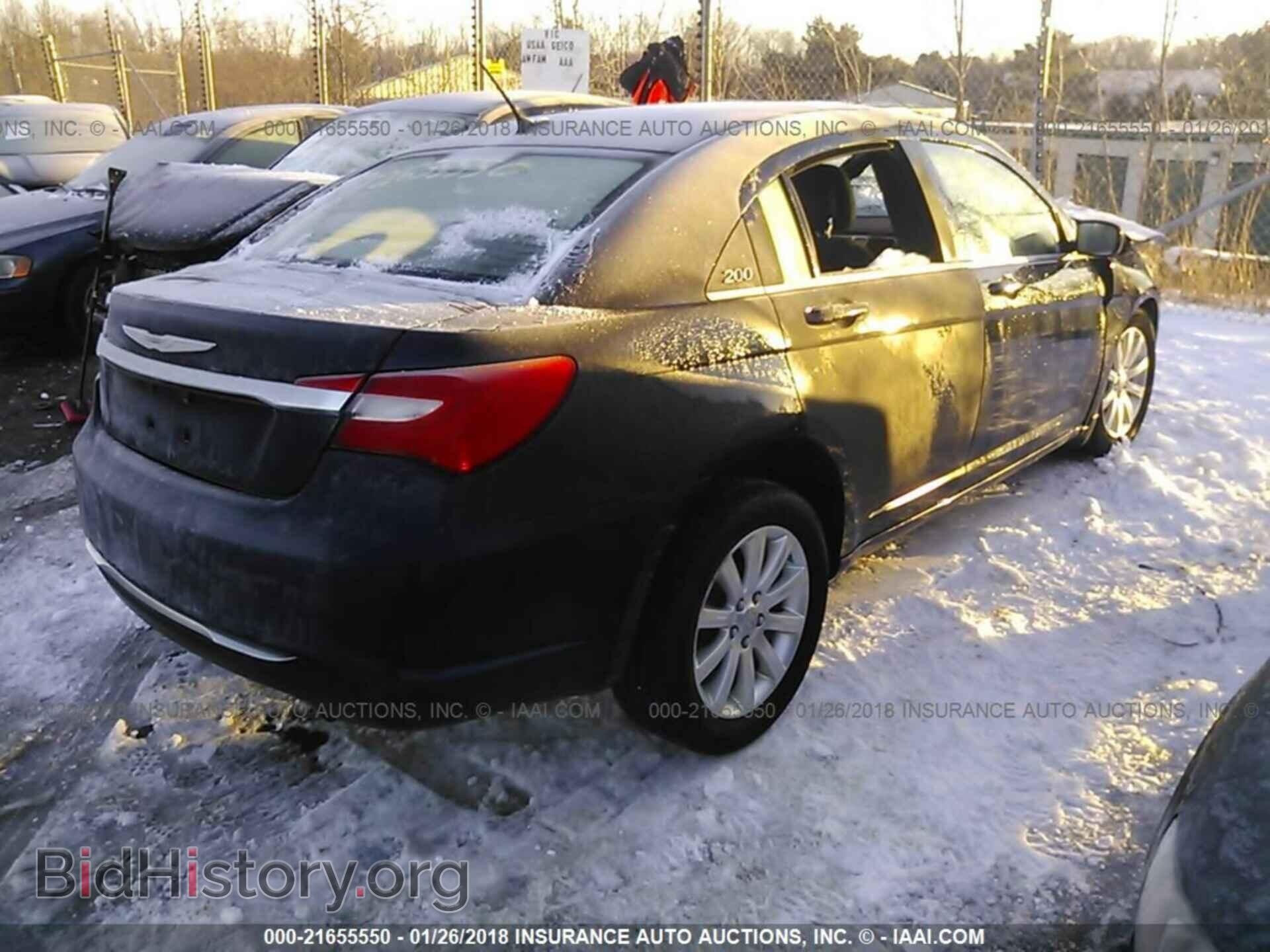 2013 Chrysler 200 - VIN: 1C3CCBBBXDN594902 - Photo 4