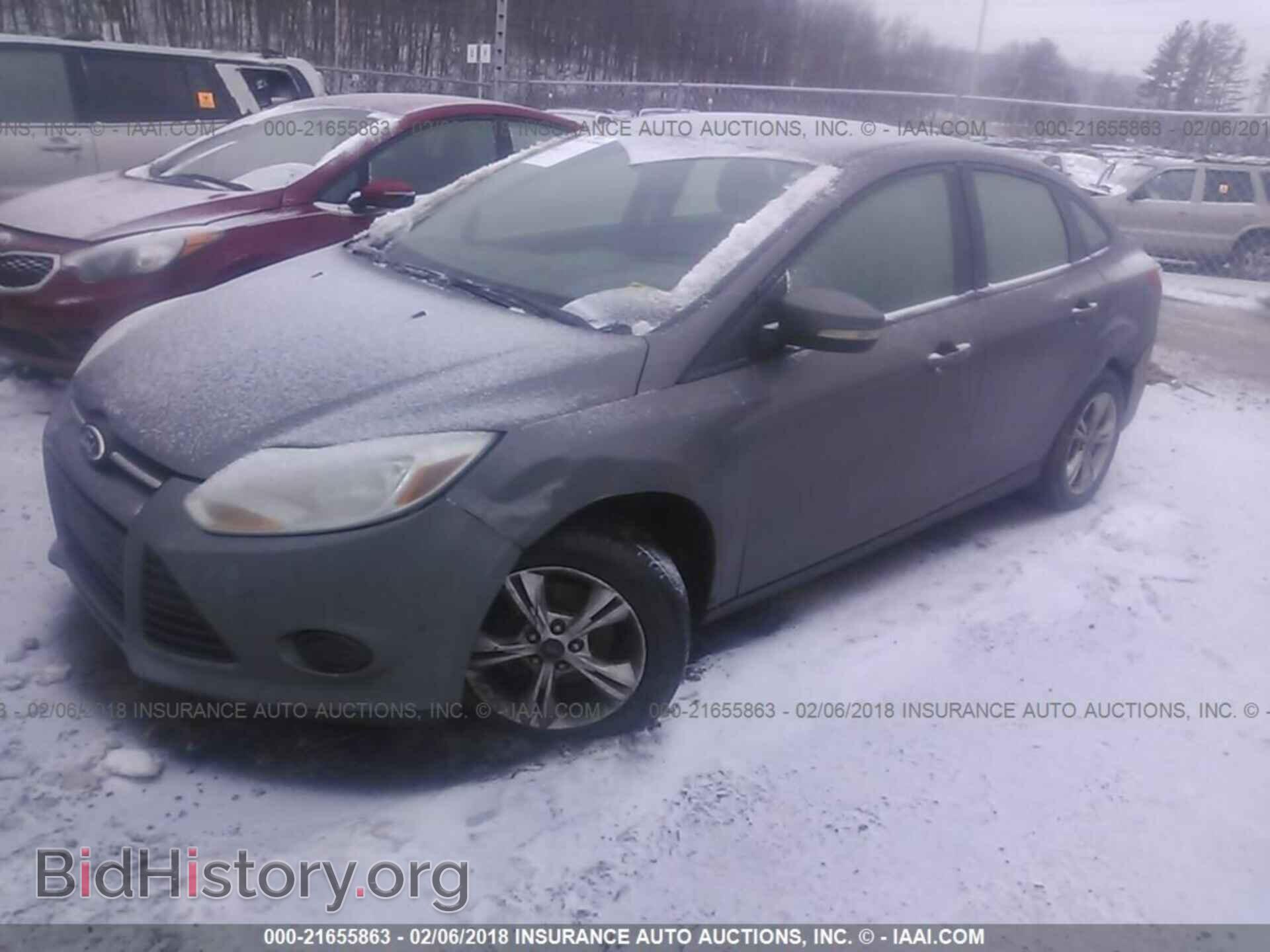 2013 Ford Focus - VIN: 1FADP3F2XDL208565 - Photo 2