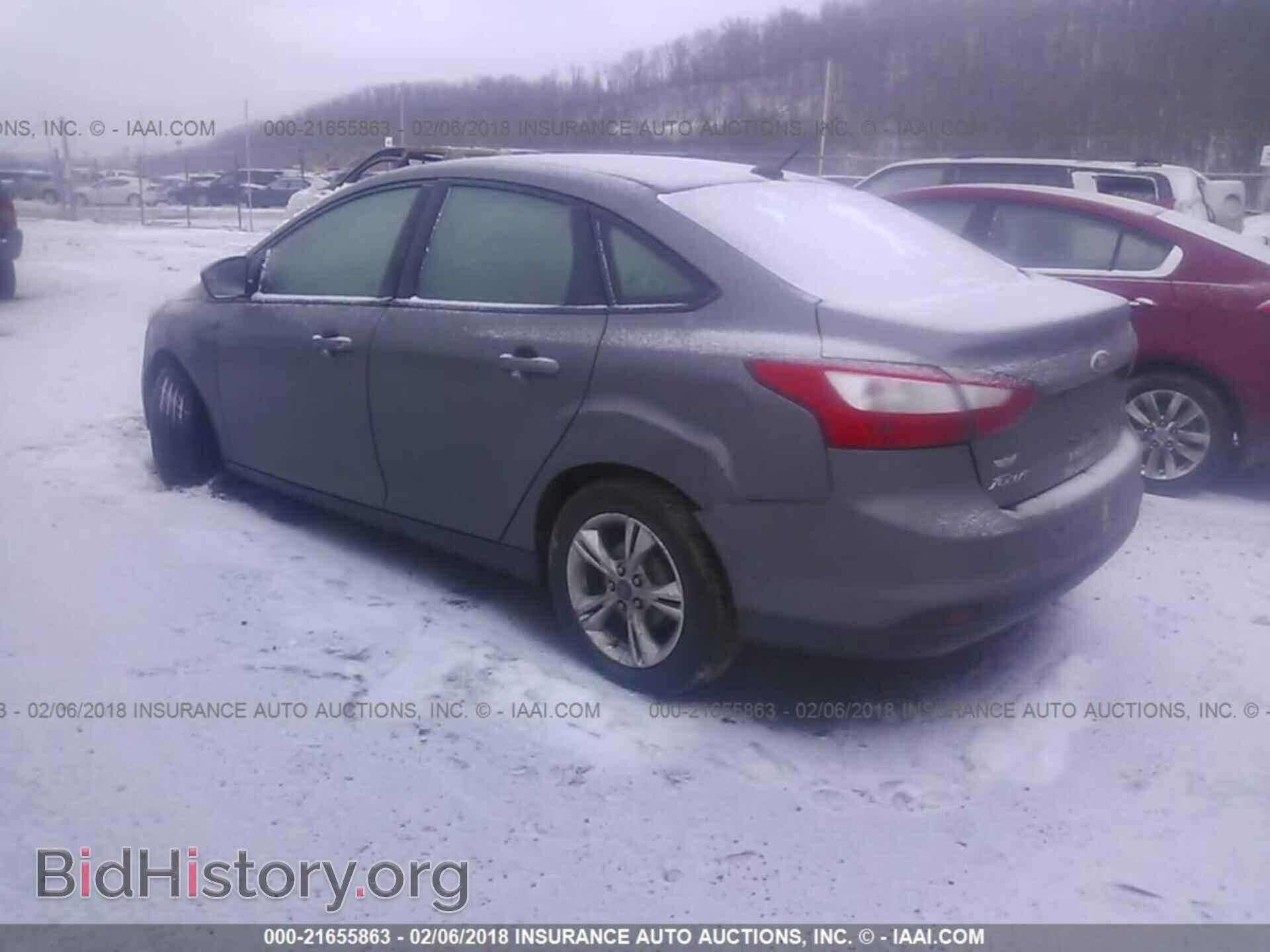 2013 Ford Focus - VIN: 1FADP3F2XDL208565 - Photo 3