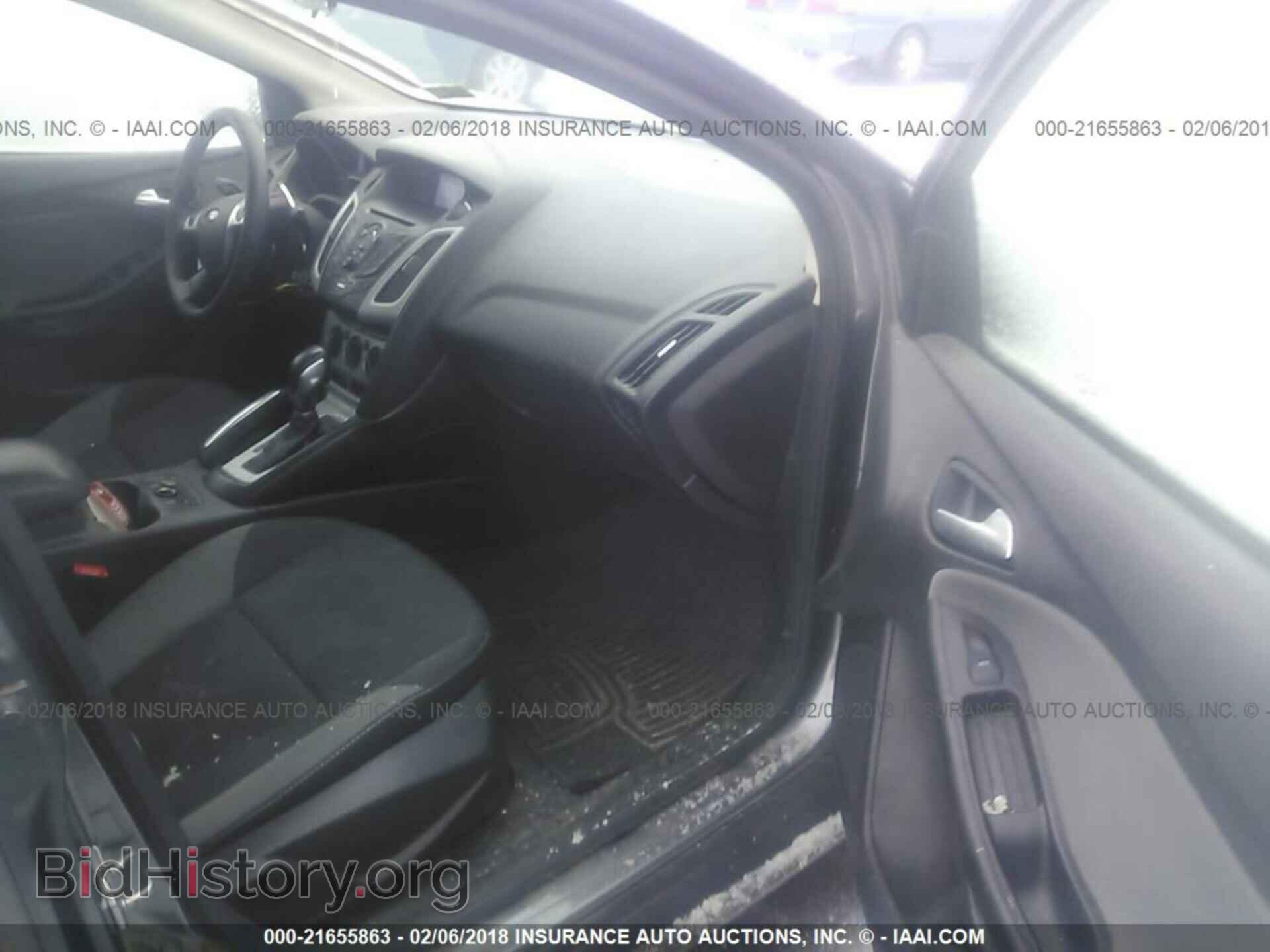 2013 Ford Focus - VIN: 1FADP3F2XDL208565 - Photo 5