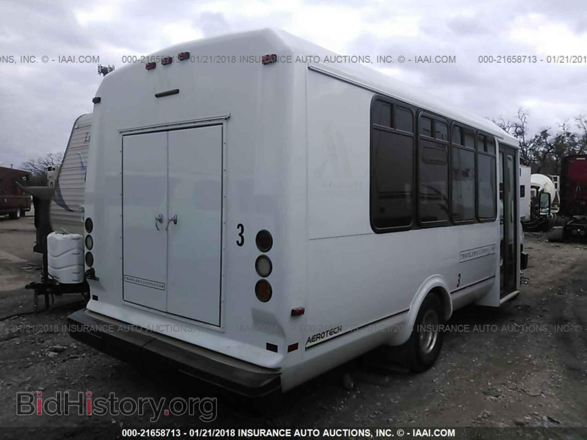 2015 Ford Econoline - VIN: 1FDEE3FS6FDA06996 - Photo 4