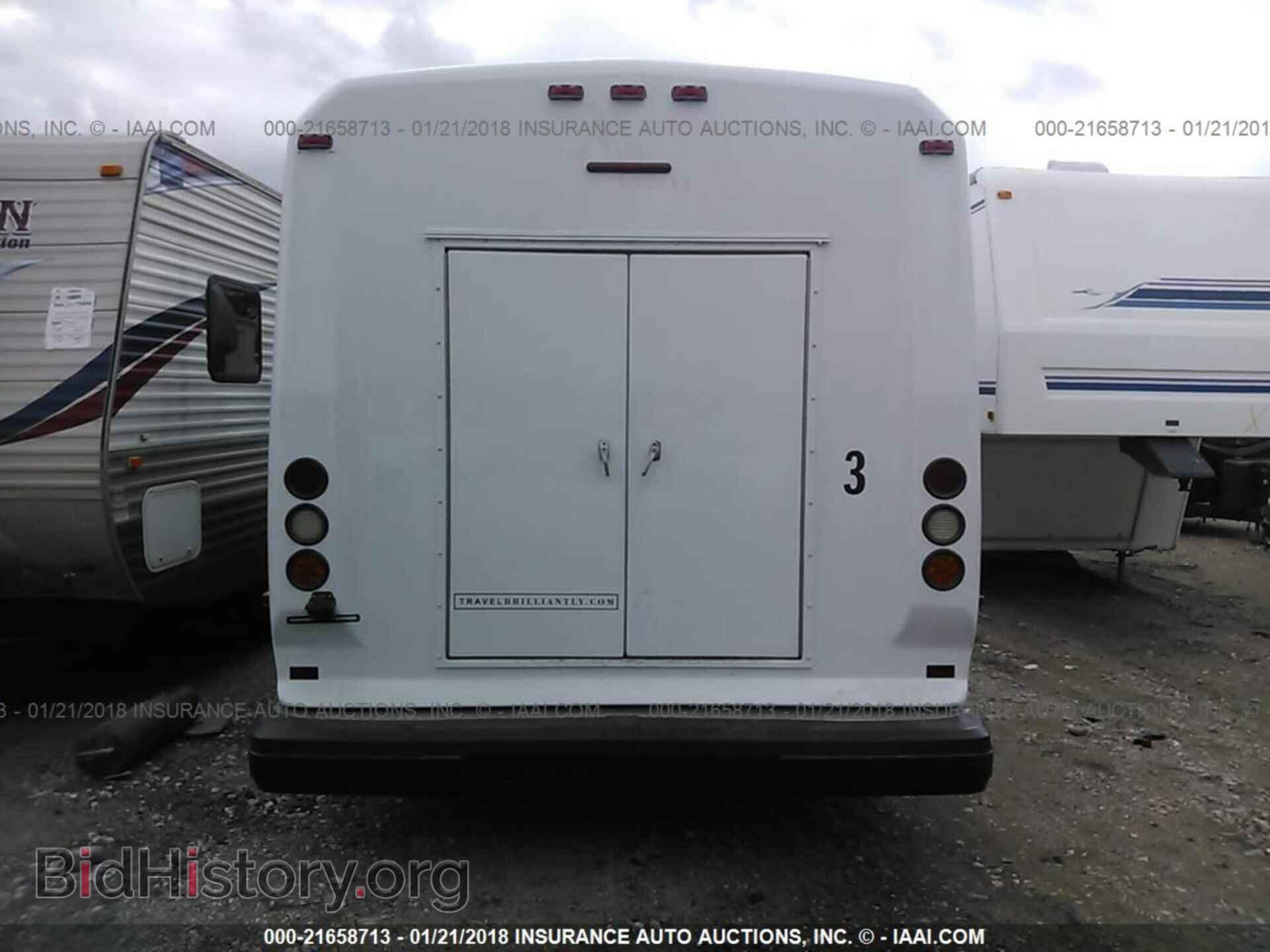 2015 Ford Econoline - VIN: 1FDEE3FS6FDA06996 - Photo 8