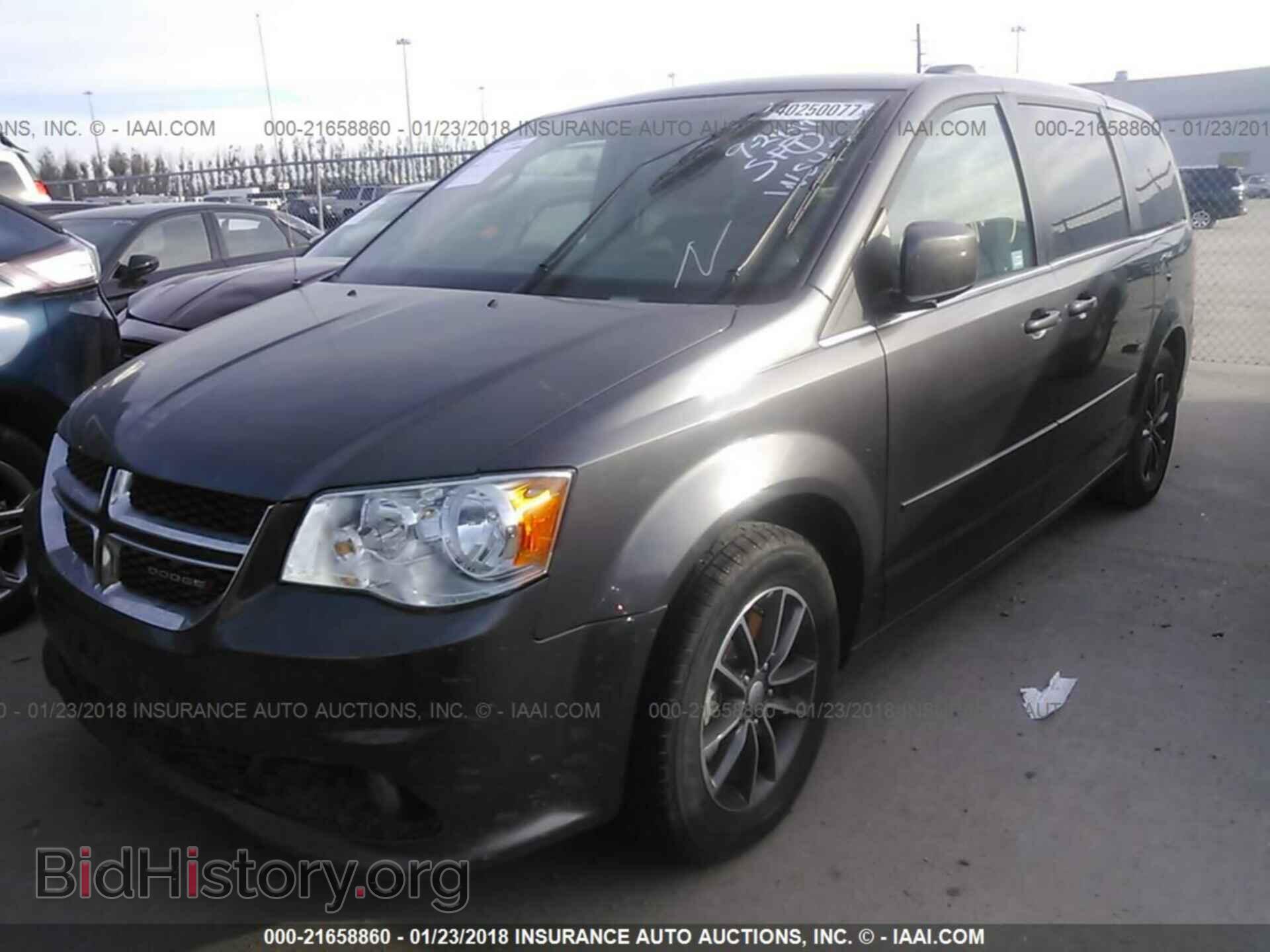 2017 Dodge Grand caravan - VIN: 2C4RDGCG2HR589874 - Фото 2