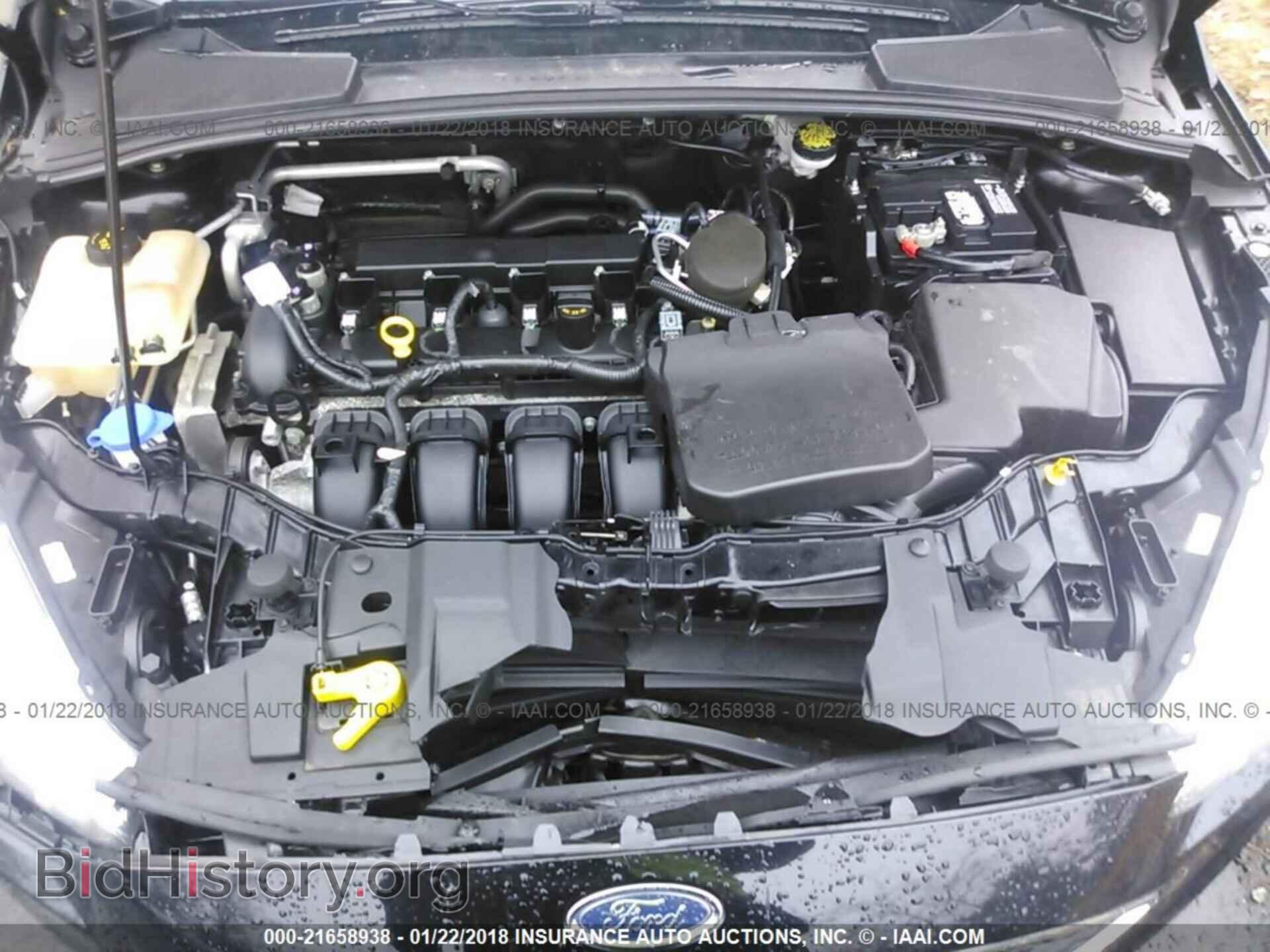 2016 Ford Focus - VIN: 1FADP3F24GL247740 - Photo 10