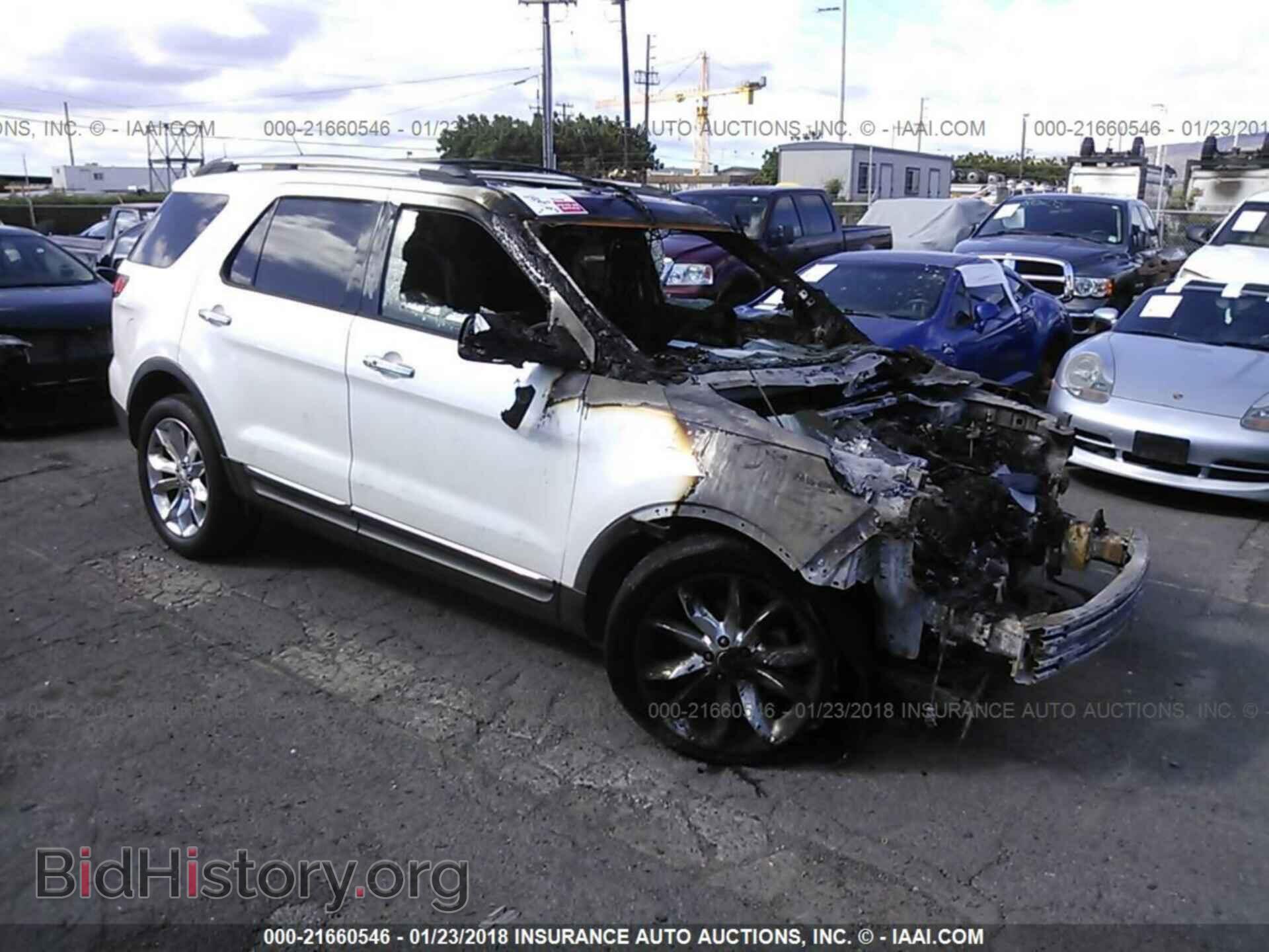 Photo 1FM5K7F86DGA17819 - Ford Explorer 2013
