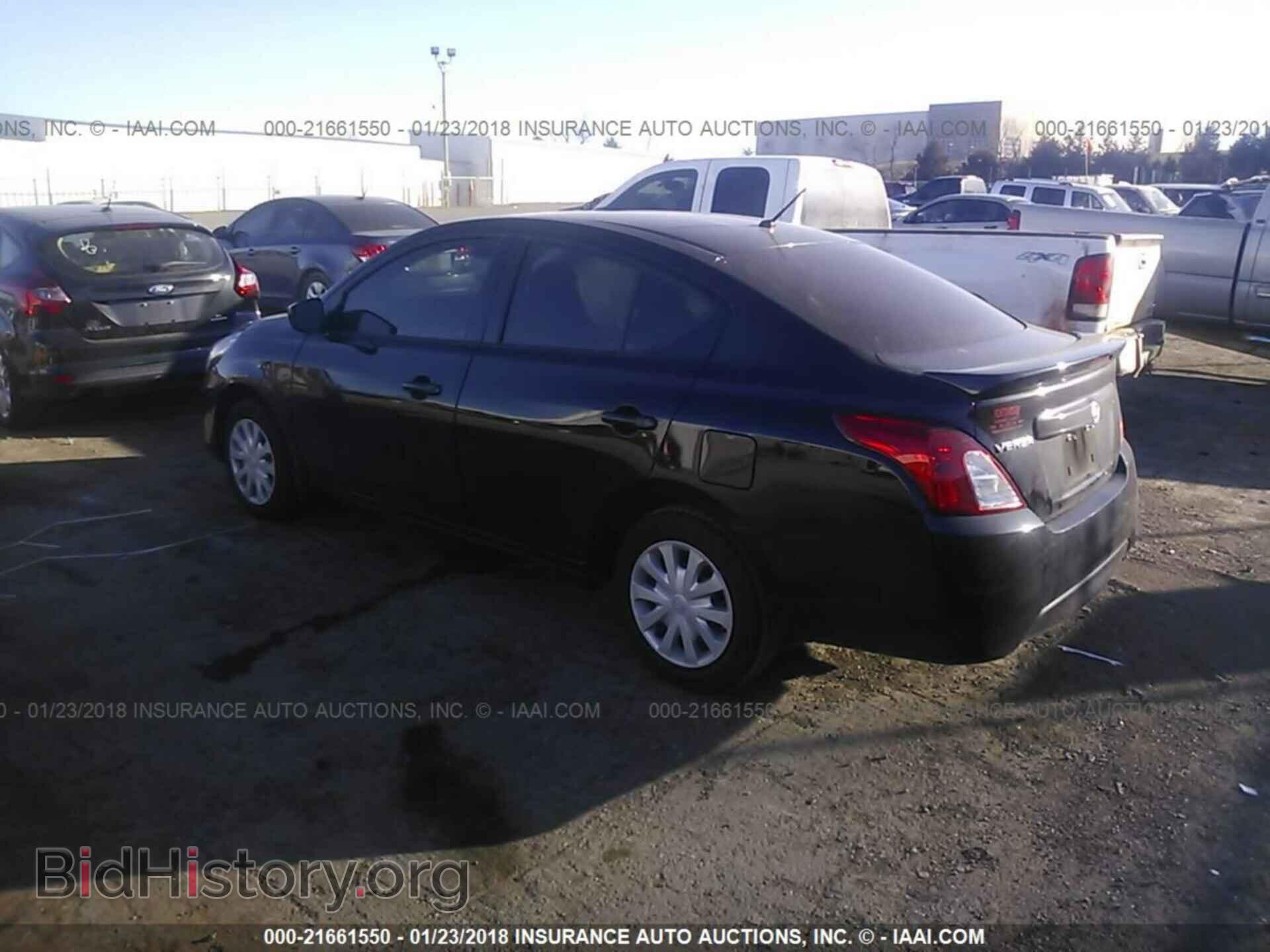 2017 Nissan Versa - VIN: 3N1CN7AP3HL859281 - Фото 3