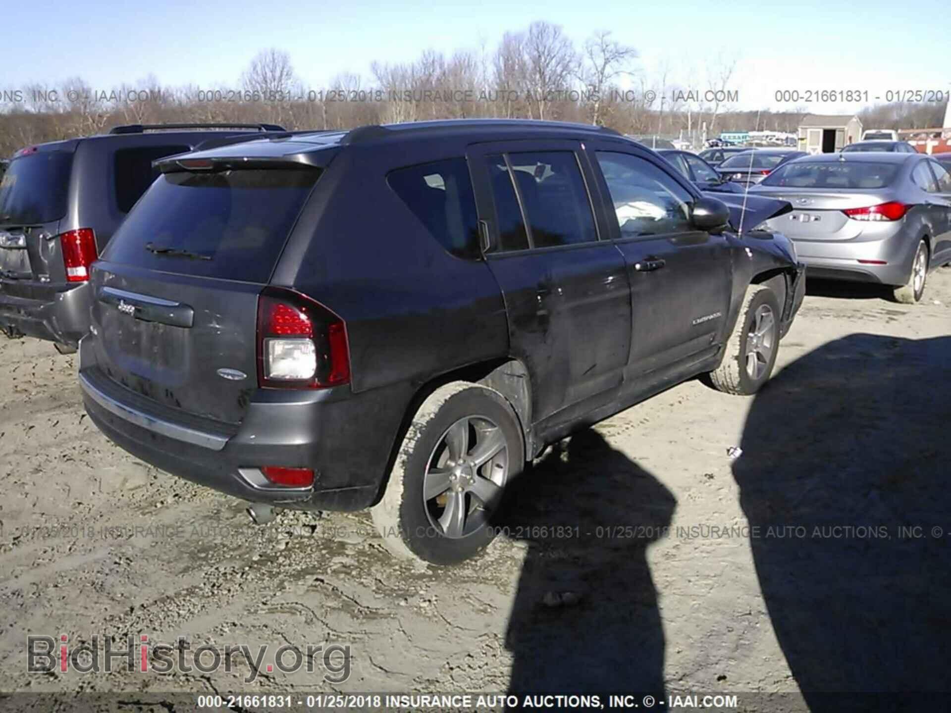 2017 Jeep Compass - VIN: 1C4NJDEB1HD126523 - Photo 4