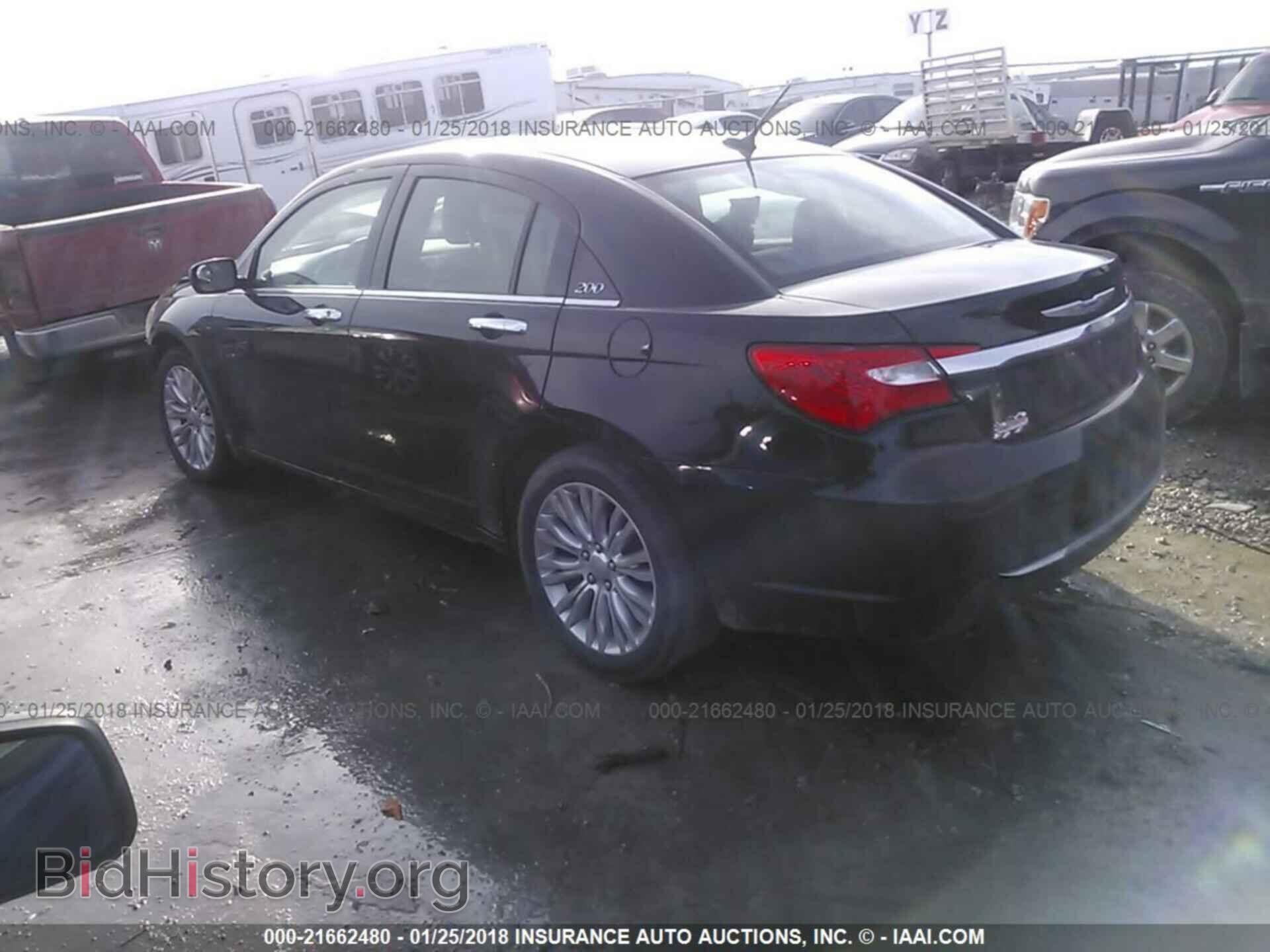 2012 Chrysler 200 - VIN: 1C3CCBCG0CN189740 - Photo 3