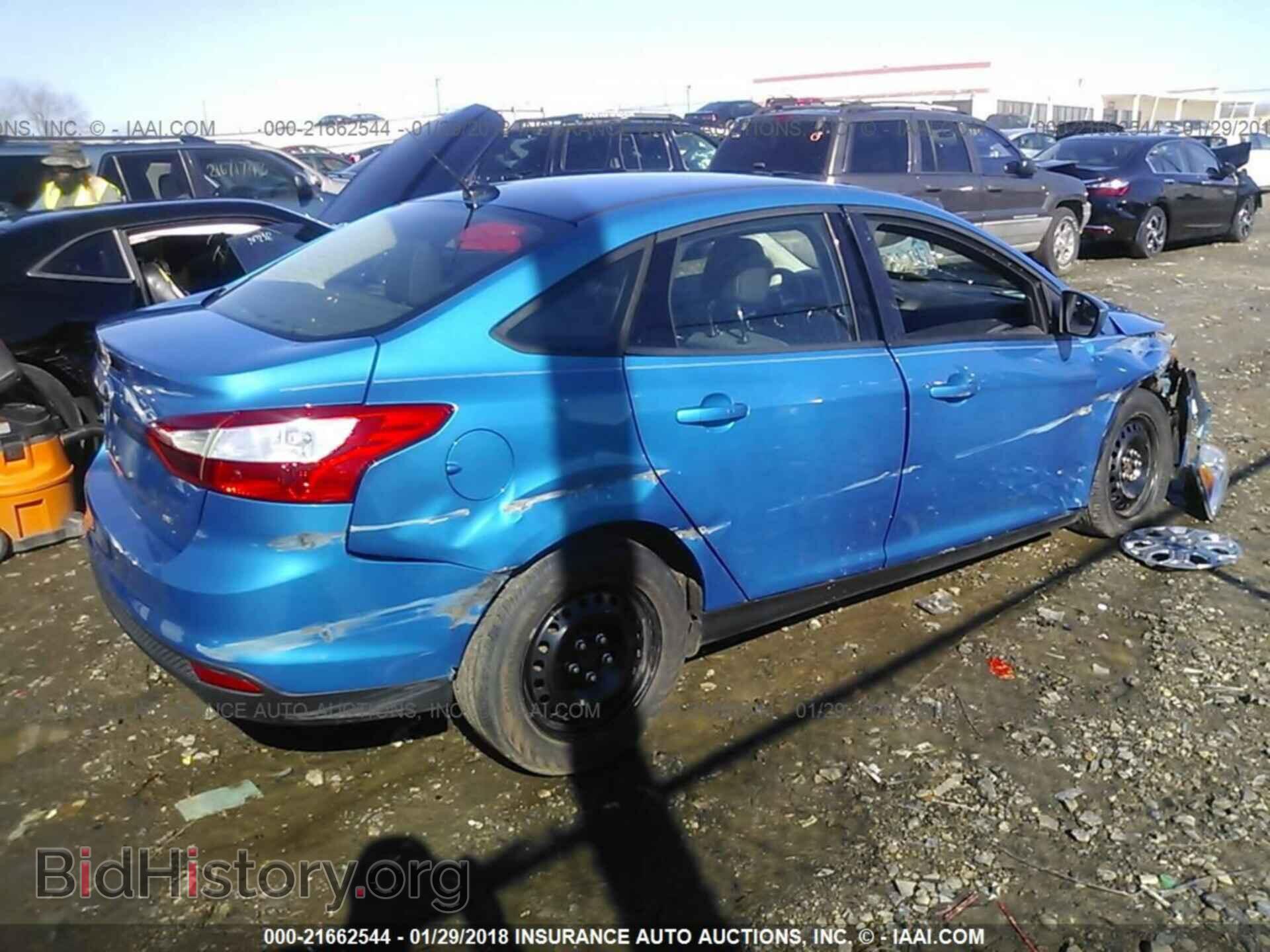 2012 Ford Focus - VIN: 1FAHP3F26CL134612 - Фото 4