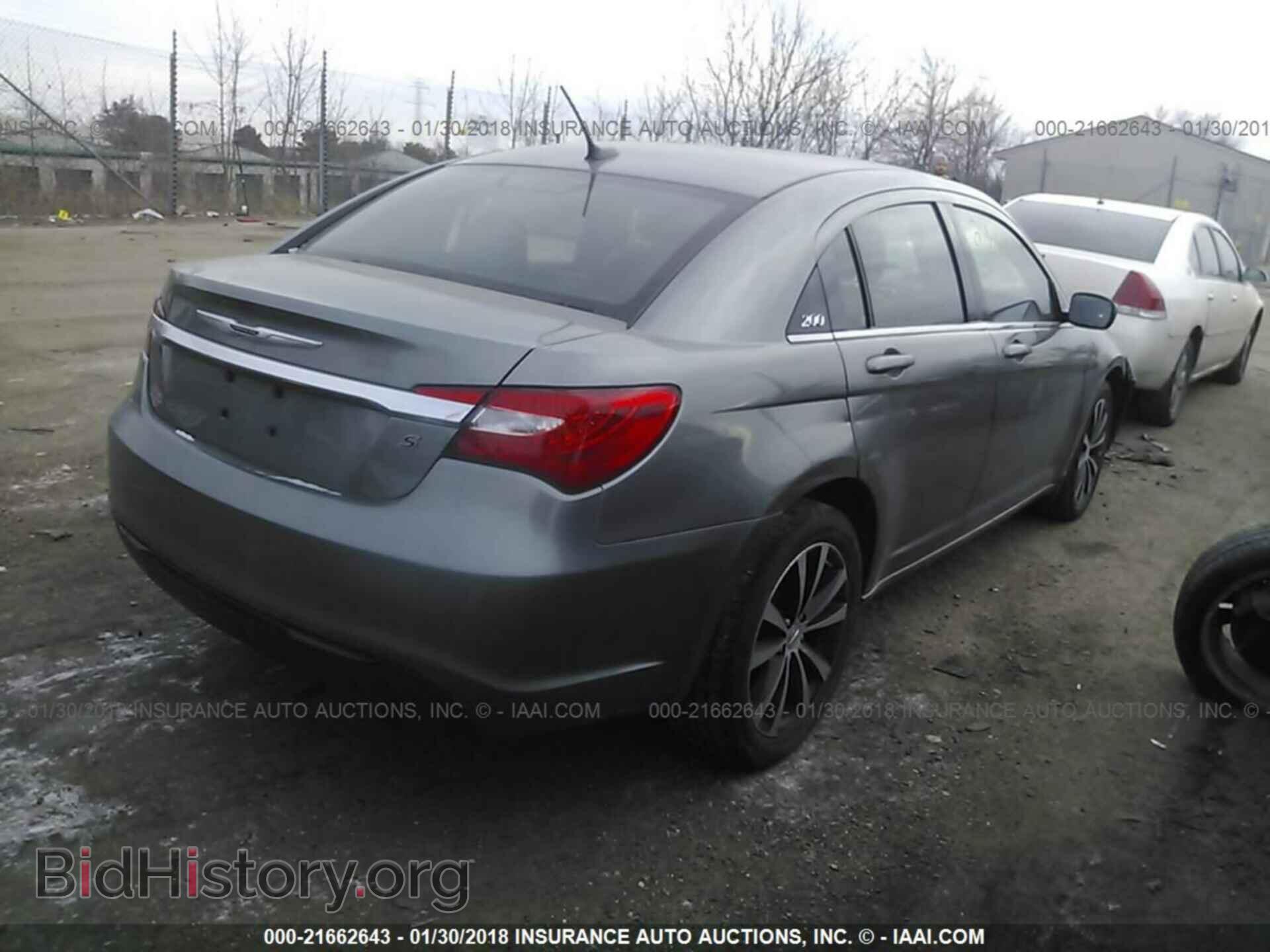2013 Chrysler 200 - VIN: 1C3CCBBB9DN679133 - Фото 4