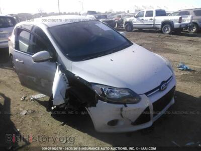 2012 Ford FOCUS, белый — VIN 1FAHP3N29CL323918, IAAI