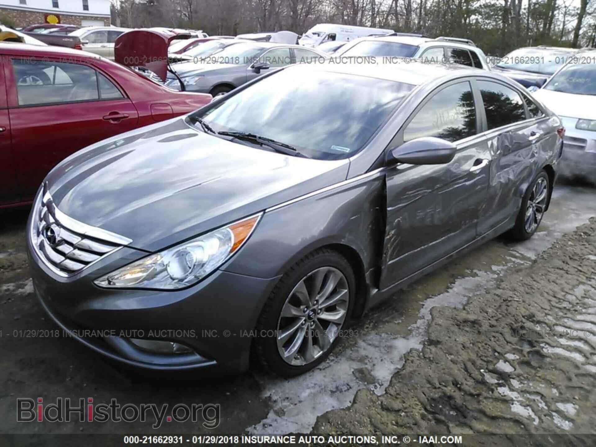 2012 Hyundai Sonata - VIN: 5NPEC4AC9CH470628 - Photo 2