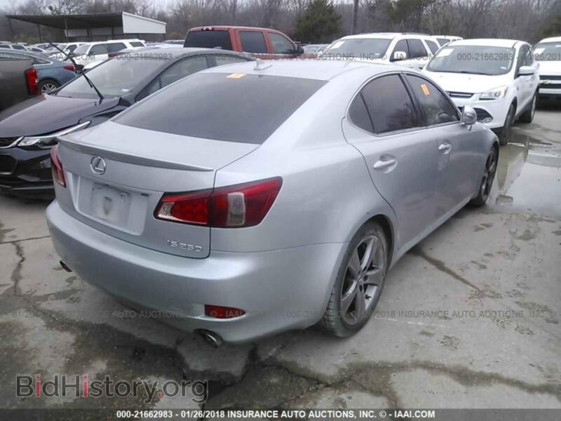 2011 Lexus IS (VIN JTHBF5C21B5145537) — фото 4 из 10