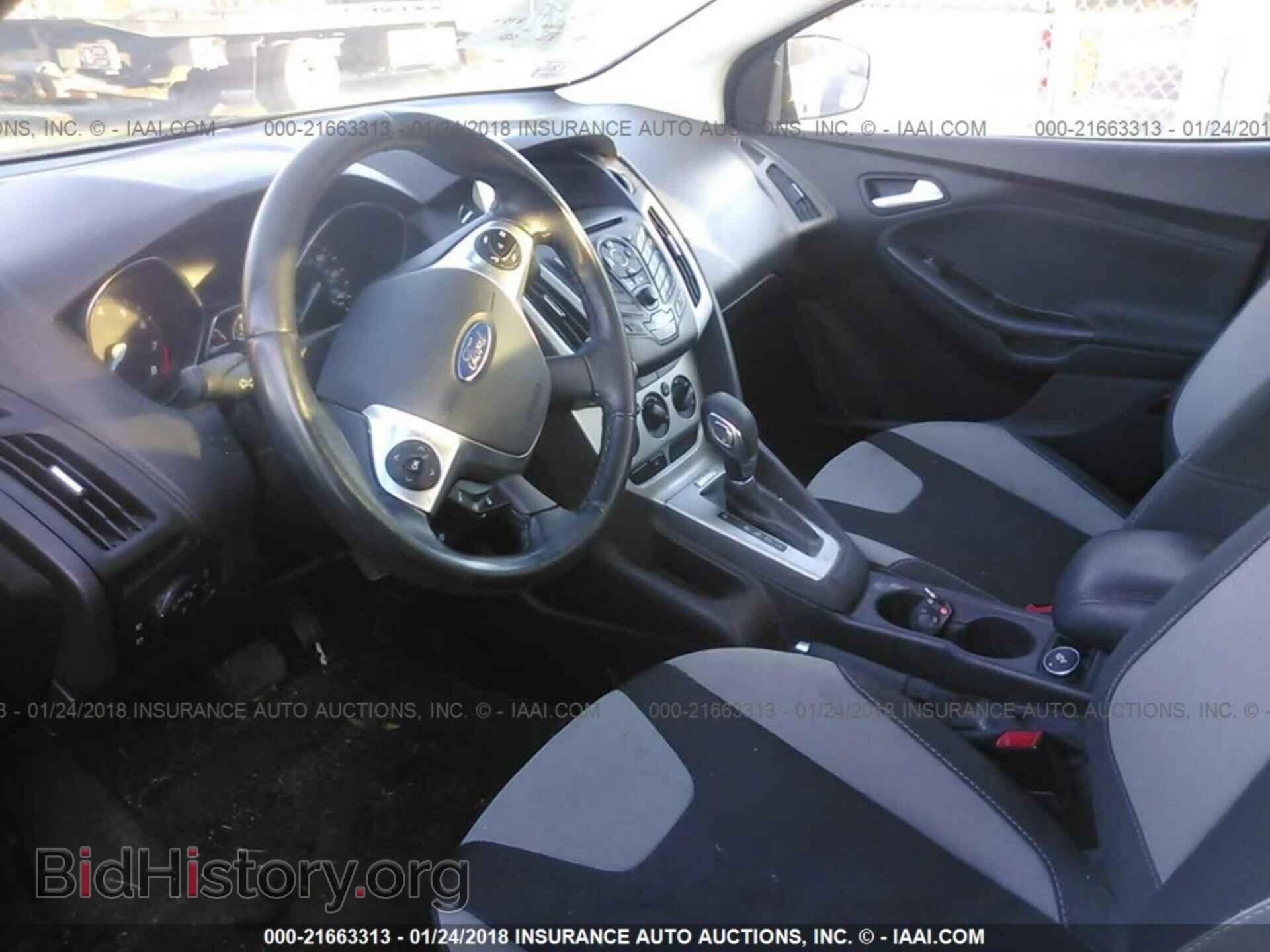 2014 Ford Focus - VIN: 1FADP3F24EL352971 - Фото 5