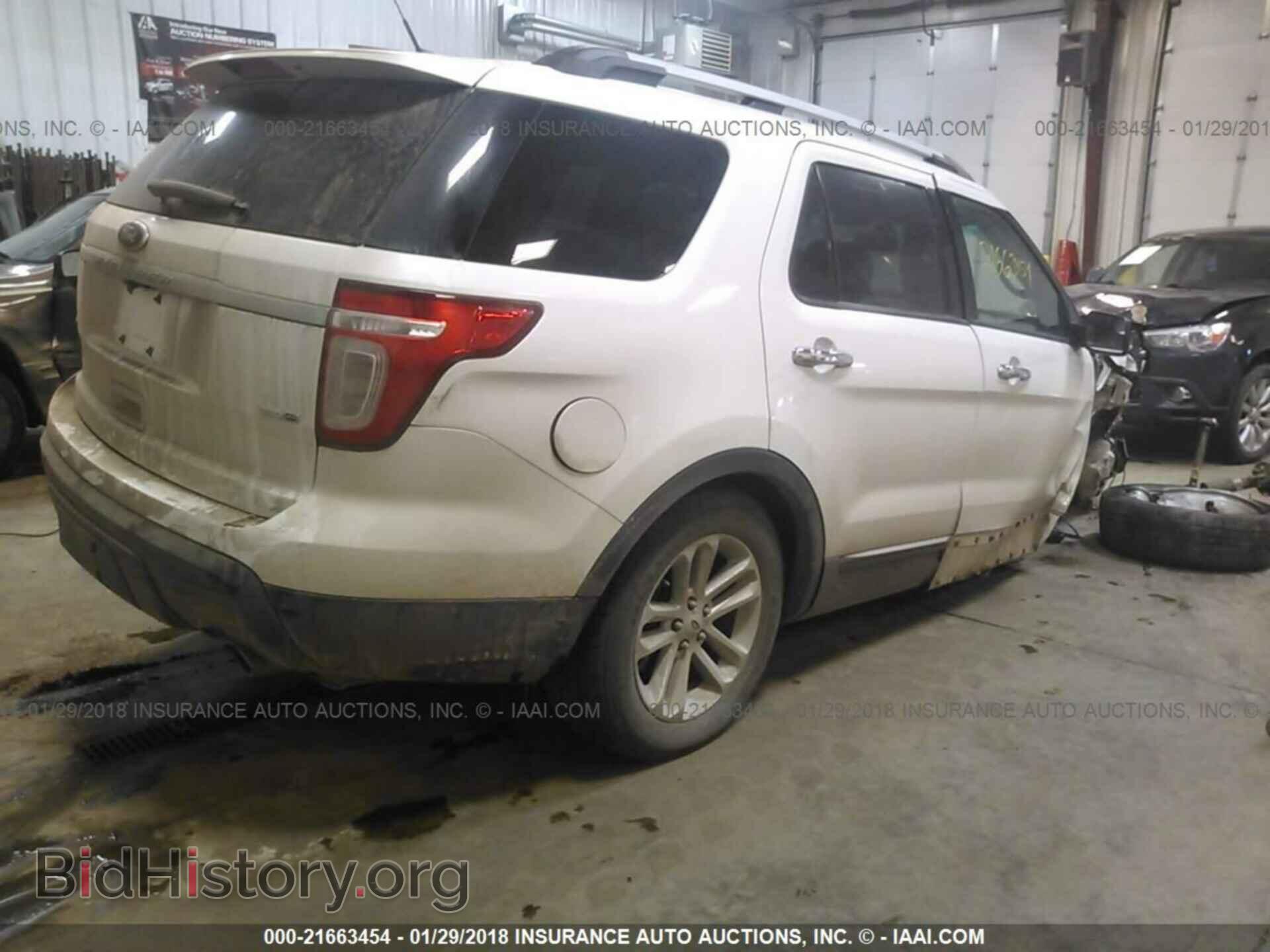 2013 Ford Explorer - VIN: 1FM5K8D85DGC15056 - Фото 4