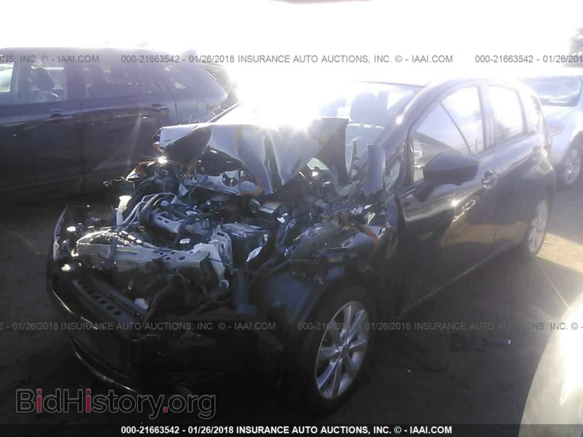 2015 Nissan Versa note - VIN: 3N1CE2CP3FL439677 - Фото 2
