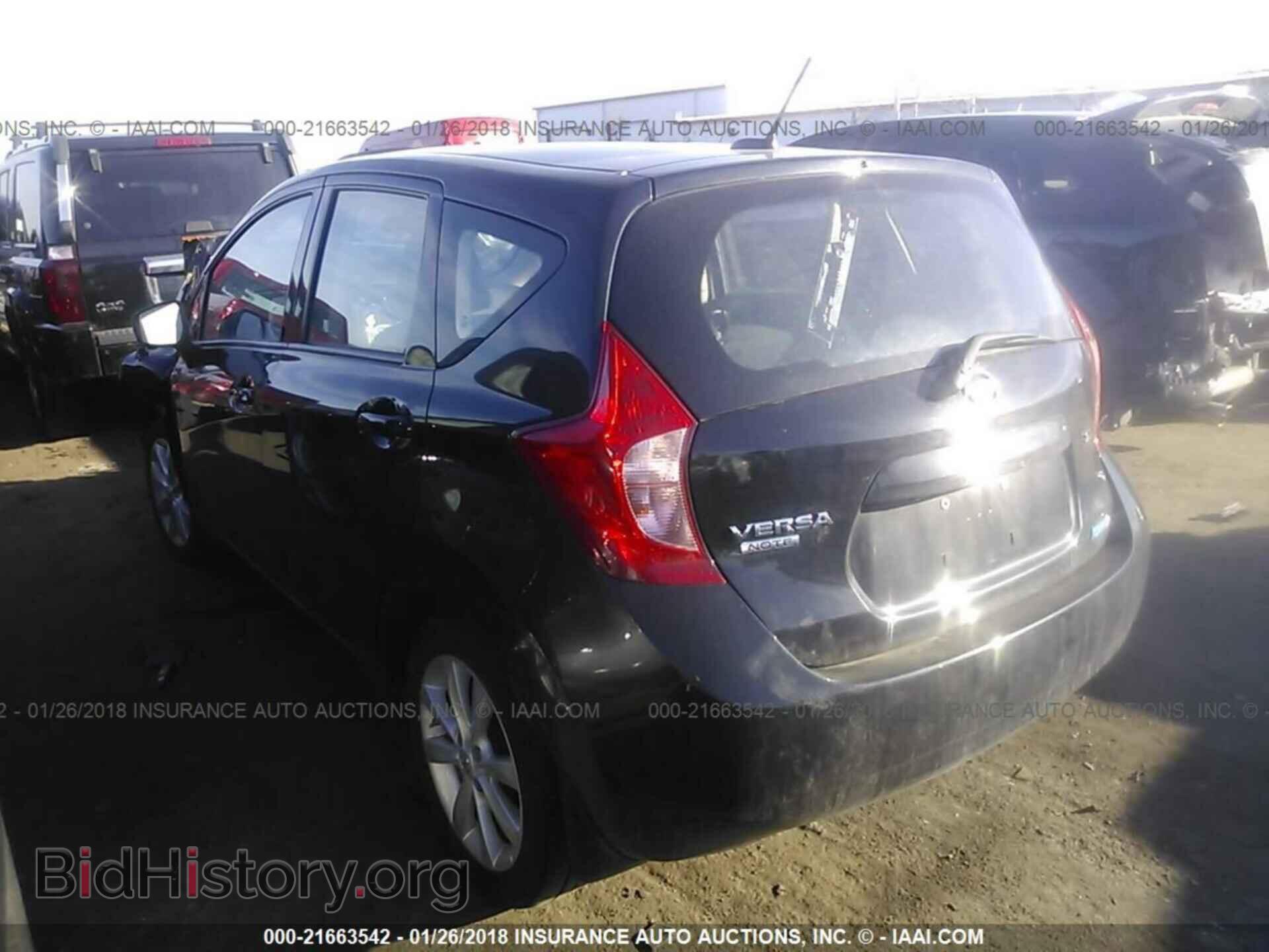 2015 Nissan Versa note - VIN: 3N1CE2CP3FL439677 - Фото 3