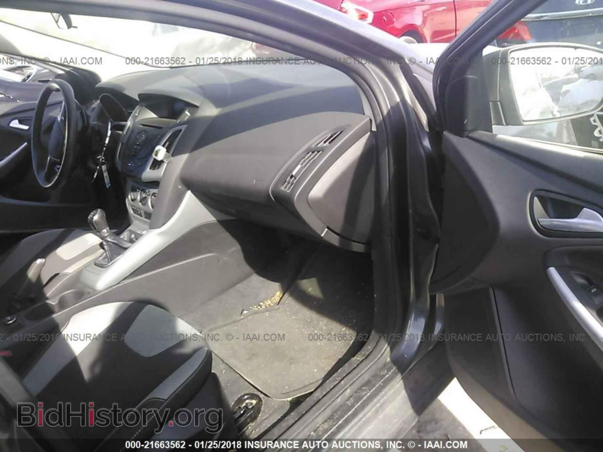 2012 Ford Focus - VIN: 1FAHP3K28CL341685 - Фото 5