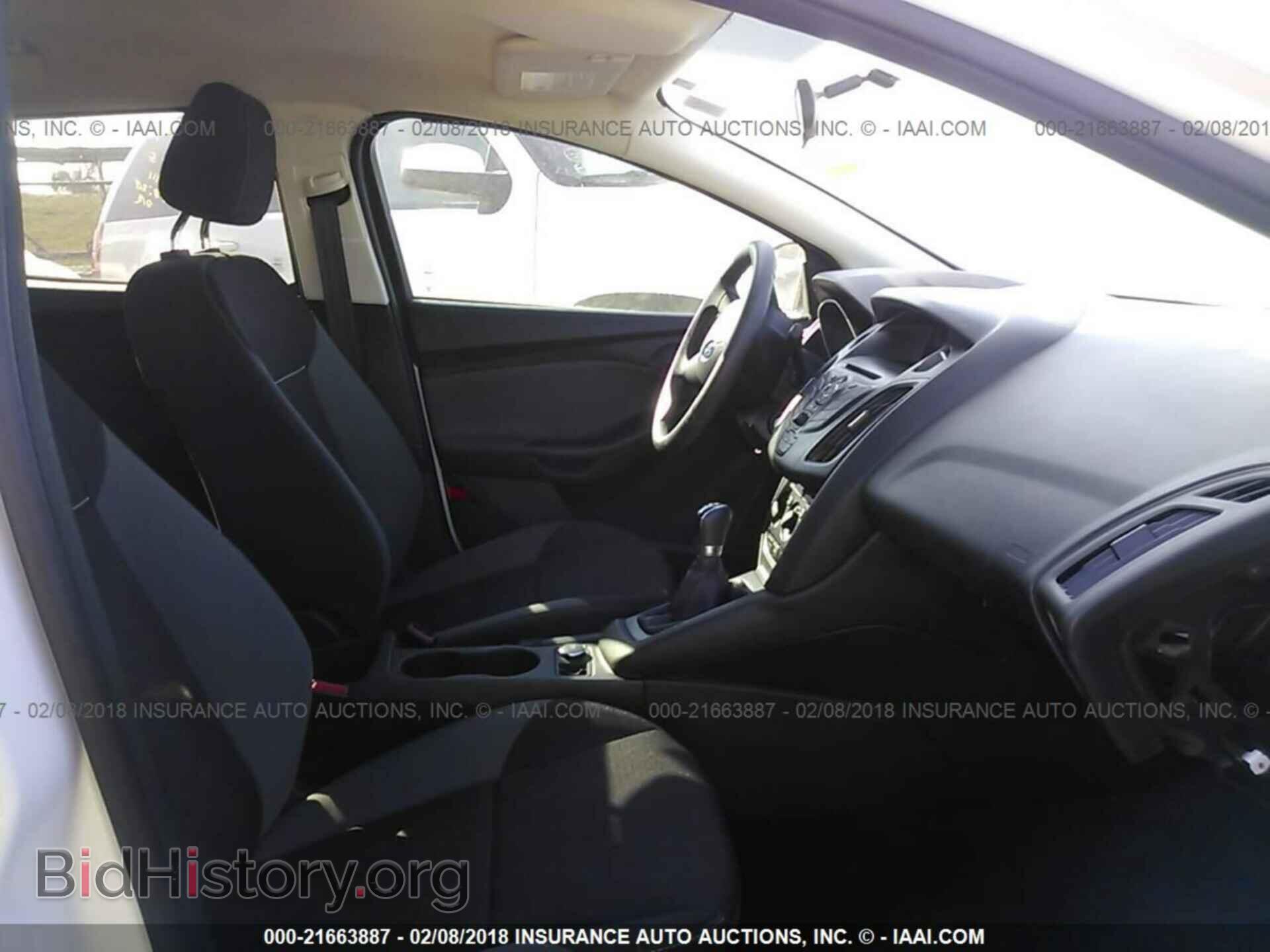2014 Ford Focus - VIN: 1FADP3E20EL460232 - Photo 5