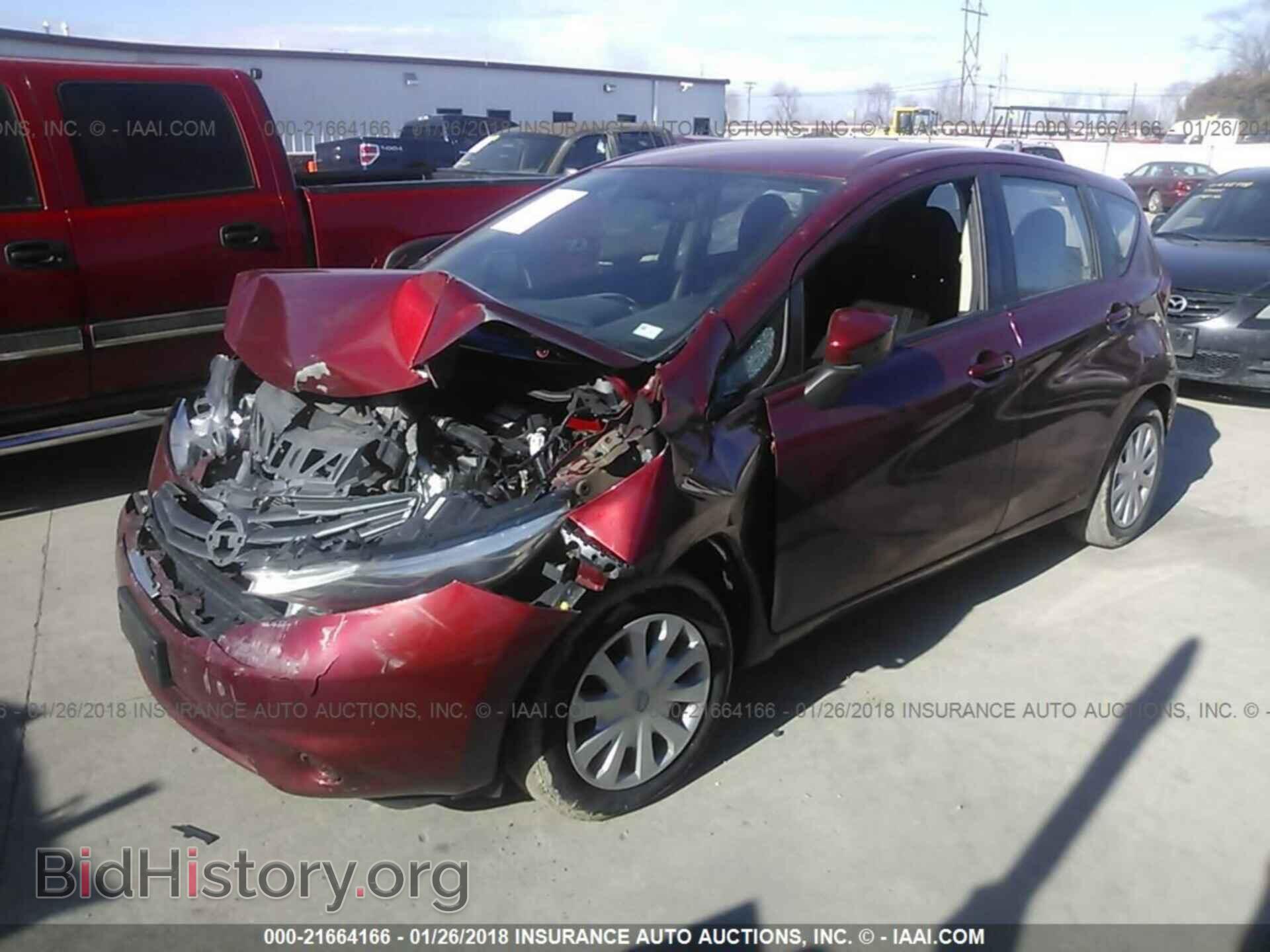 2016 Nissan Versa note - VIN: 3N1CE2CP3GL369700 - Фото 2