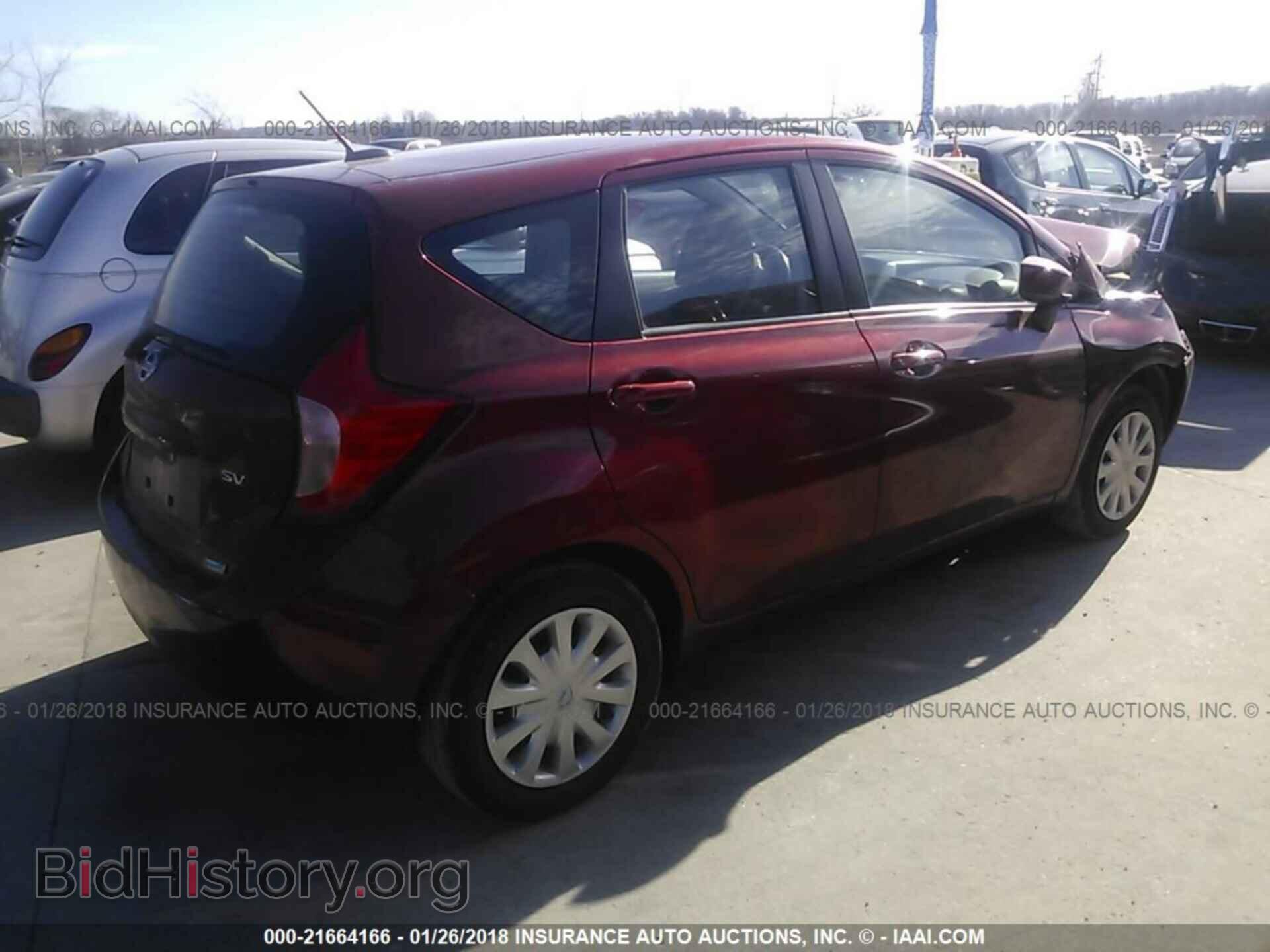 2016 Nissan Versa note - VIN: 3N1CE2CP3GL369700 - Фото 4