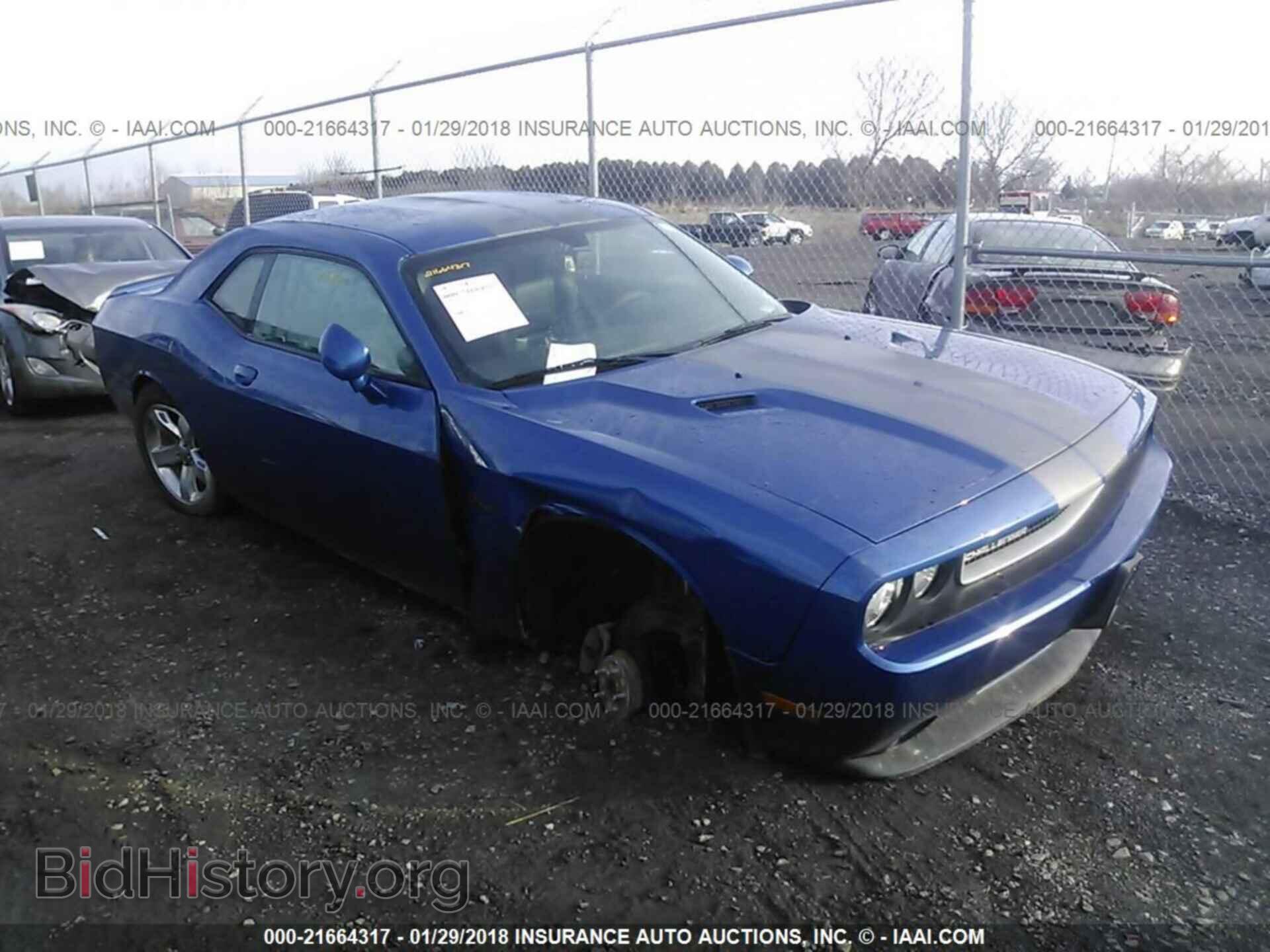 Photo 2C3CDYAG8CH257620 - Dodge Challenger 2012