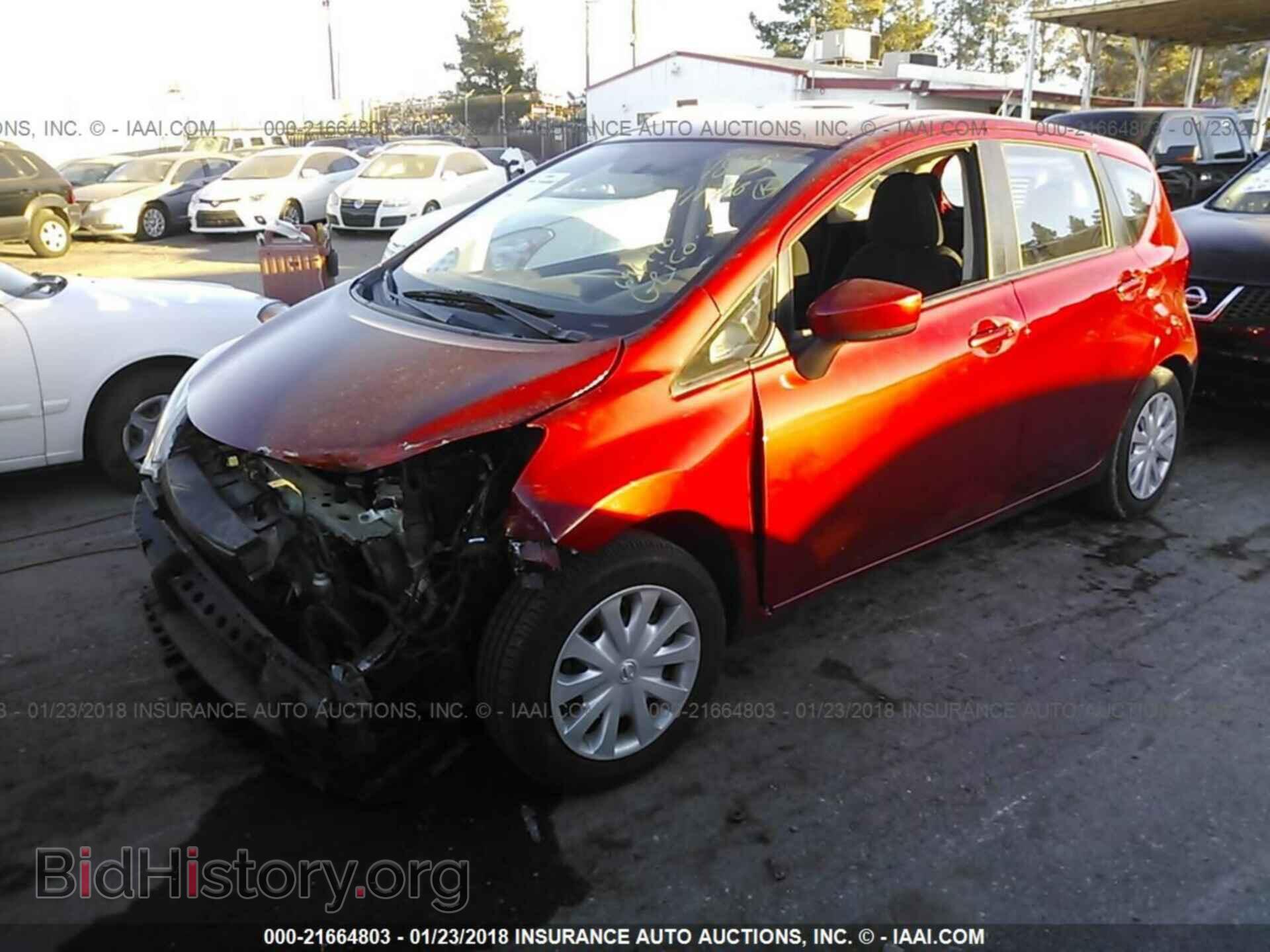 2015 Nissan Versa note - VIN: 3N1CE2CP4FL366576 - Фото 2