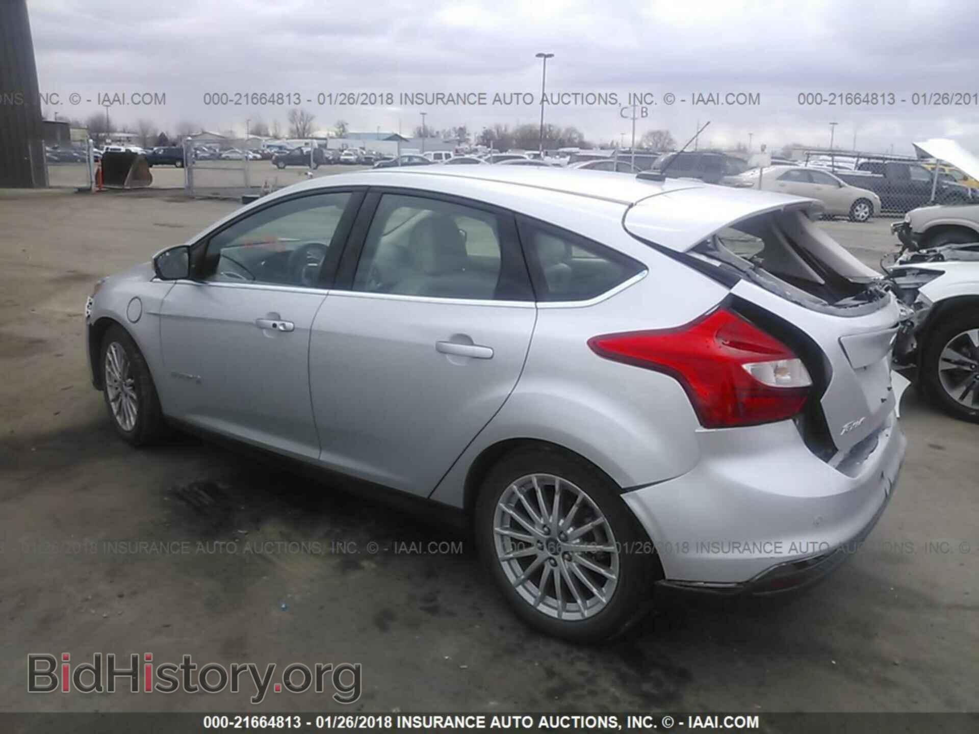 2013 Ford Focus - VIN: 1FADP3R4XDL153922 - Photo 3