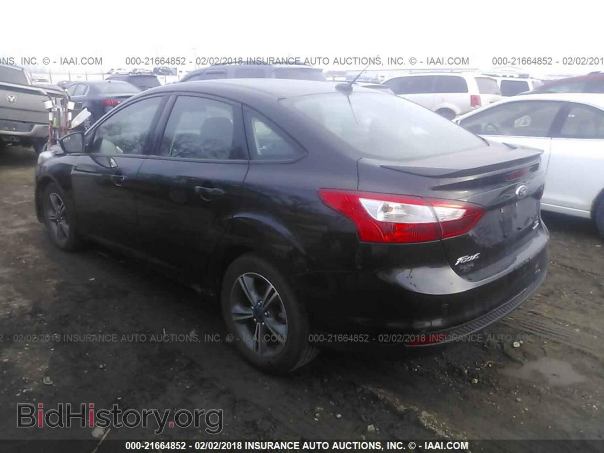 2014 Ford Focus - VIN: 1FADP3F23EL270858 - Photo 3