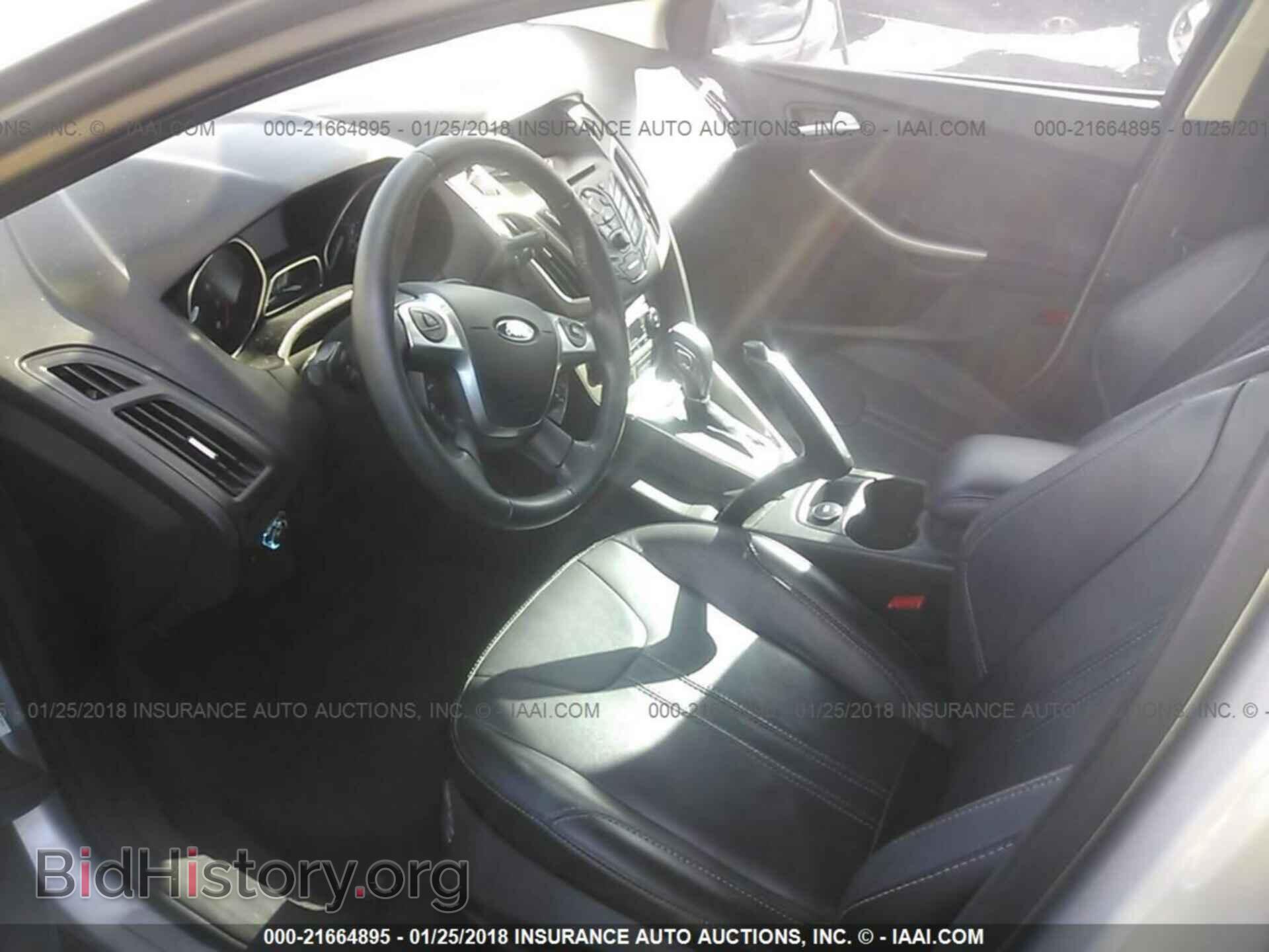 2012 Ford Focus - VIN: 1FAHP3M25CL368064 - Photo 5
