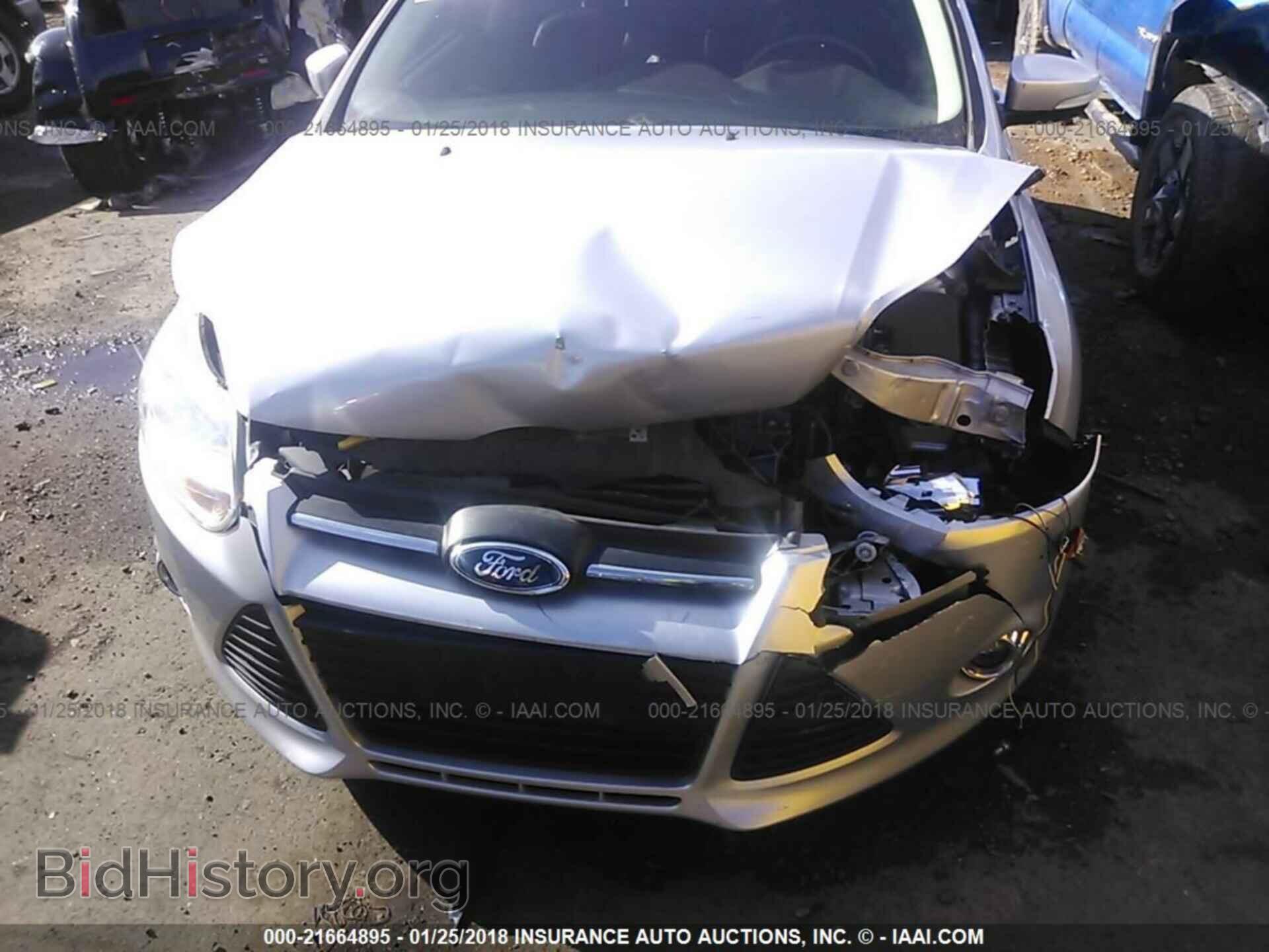 2012 Ford Focus - VIN: 1FAHP3M25CL368064 - Photo 6