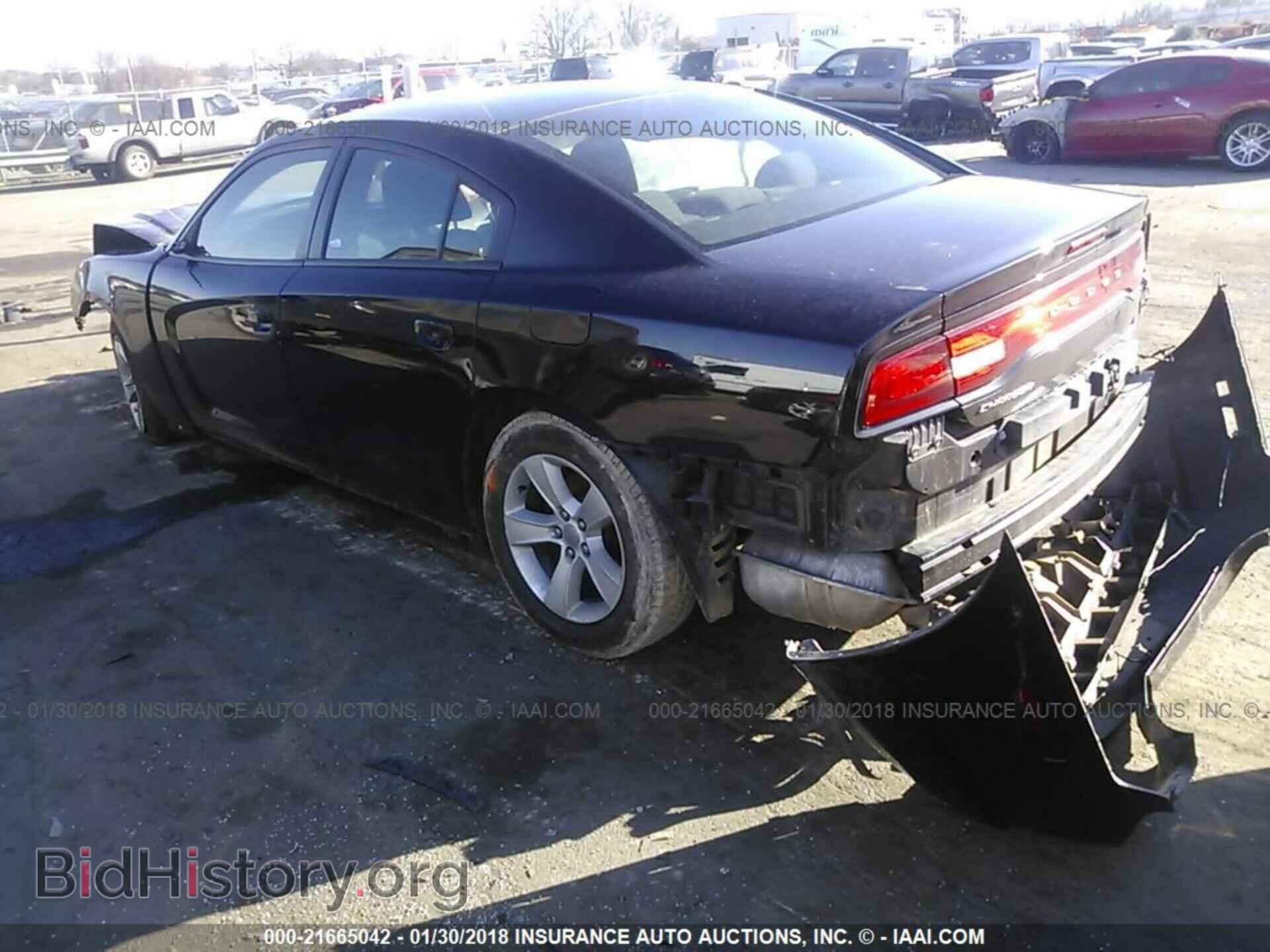 2013 Dodge Charger - VIN: 2C3CDXBG1DH689864 - Photo 3
