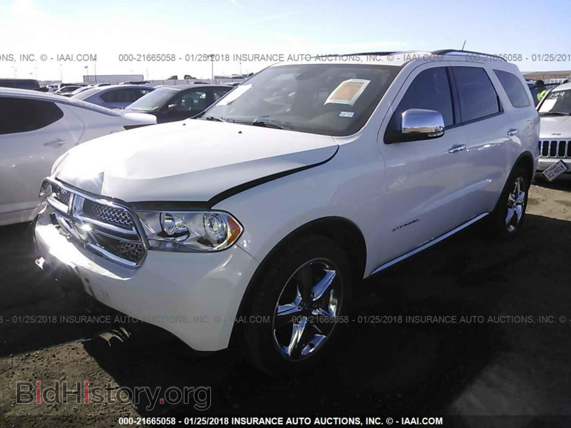 2011 Dodge Durango - VIN: 1D4SE5GT3BC594840 - Фото 2