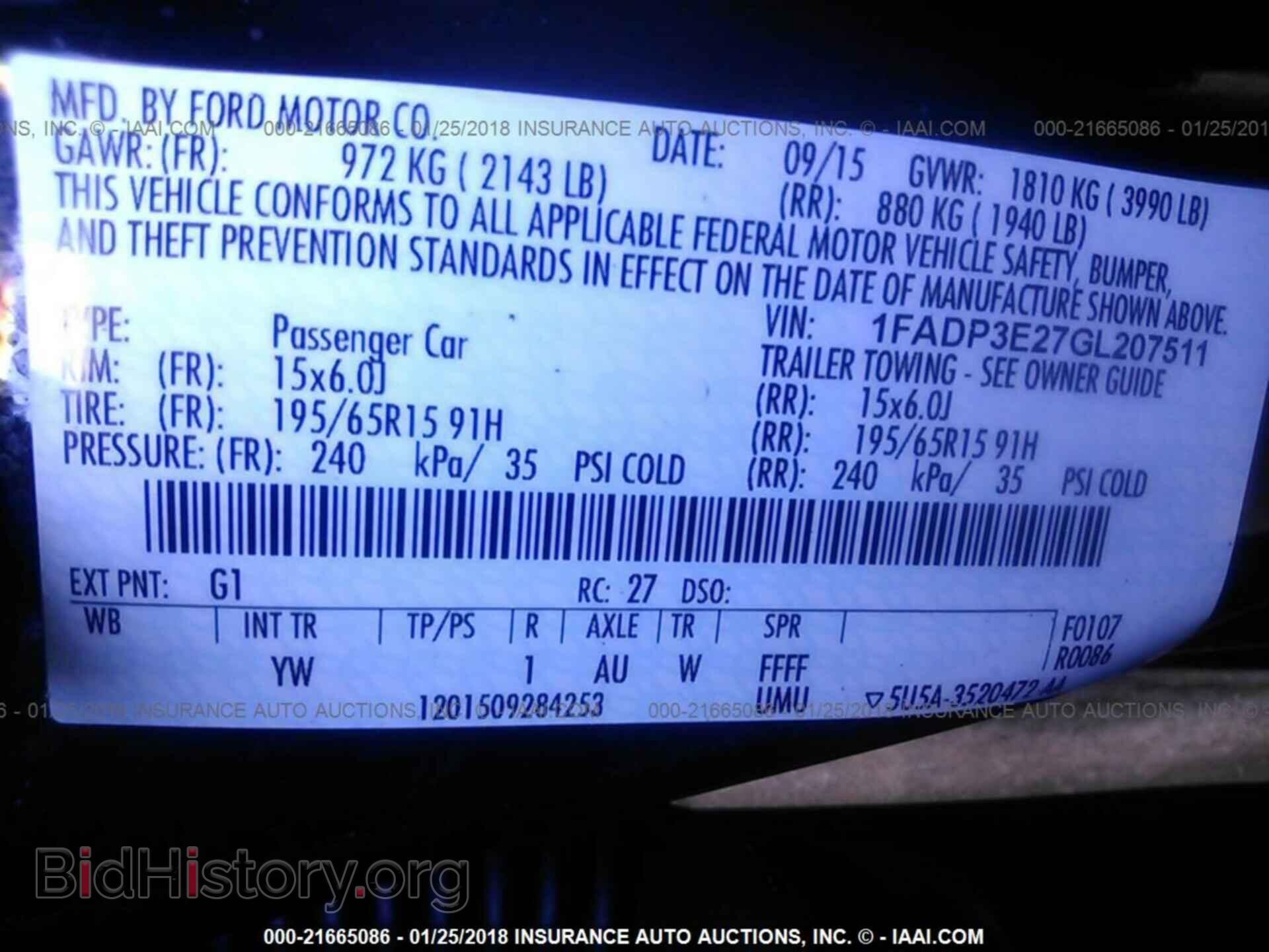 2016 Ford Focus - VIN: 1FADP3E27GL207511 - Photo 9