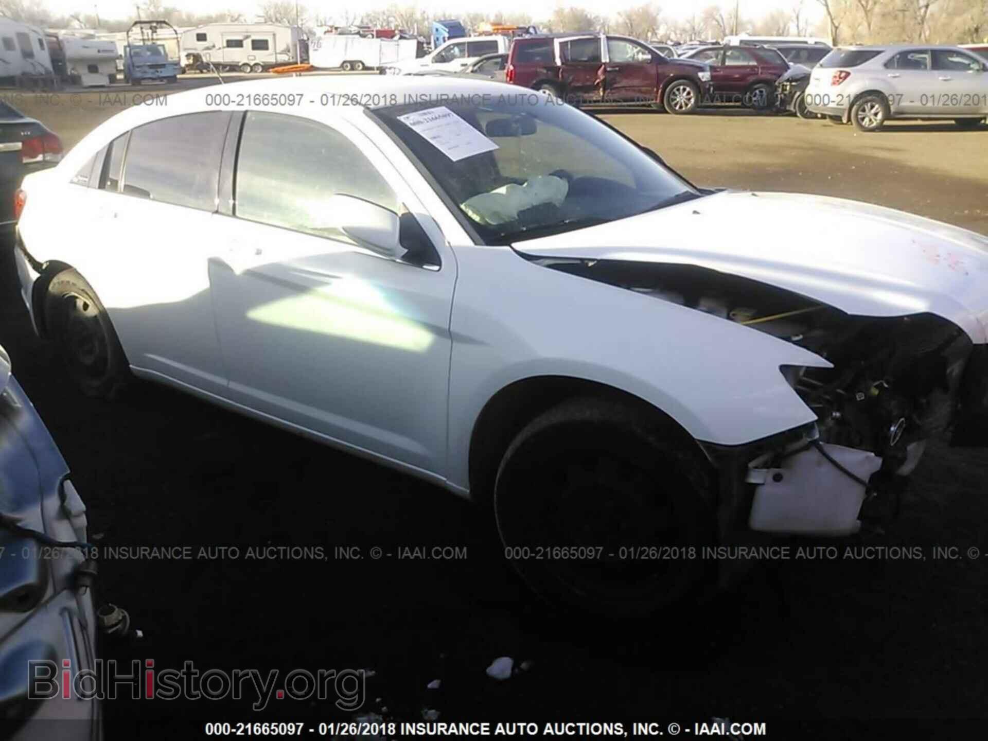 Photo 1C3CCBAB4EN210437 - Chrysler 200 2014