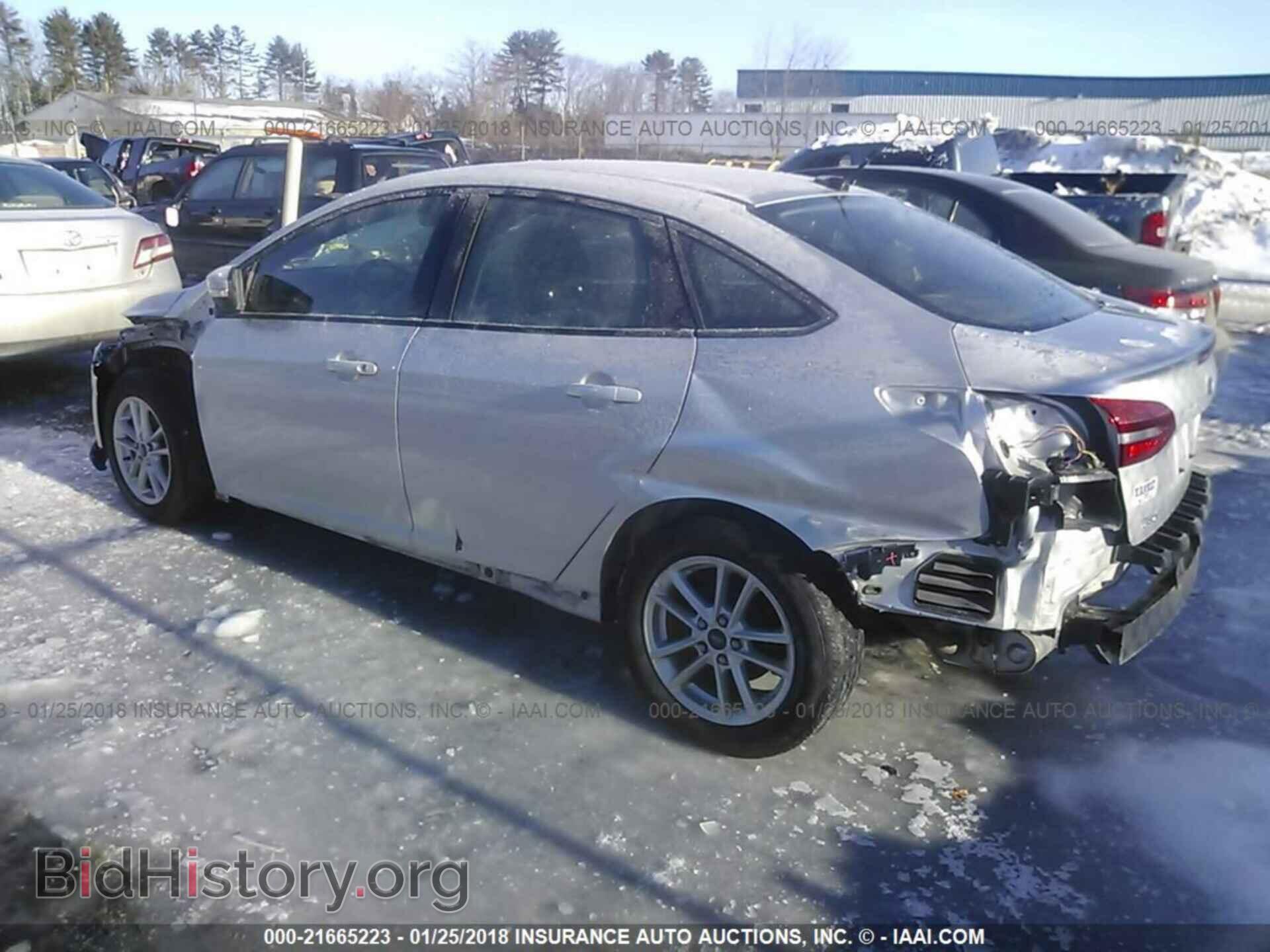 2016 Ford Focus - VIN: 1FADP3F22GL260891 - Фото 3