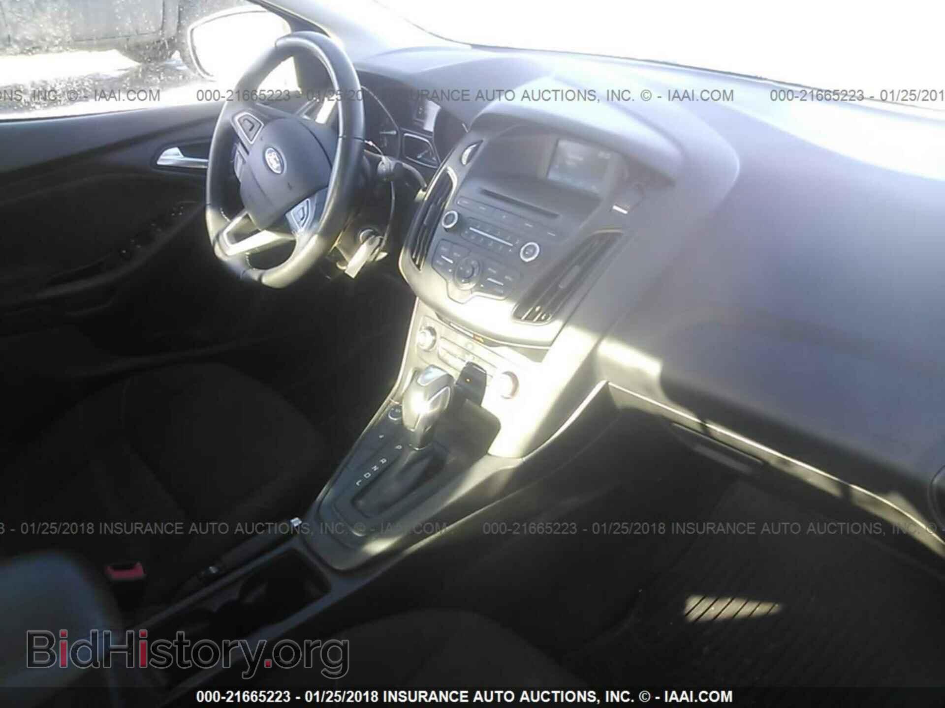 2016 Ford Focus - VIN: 1FADP3F22GL260891 - Фото 5