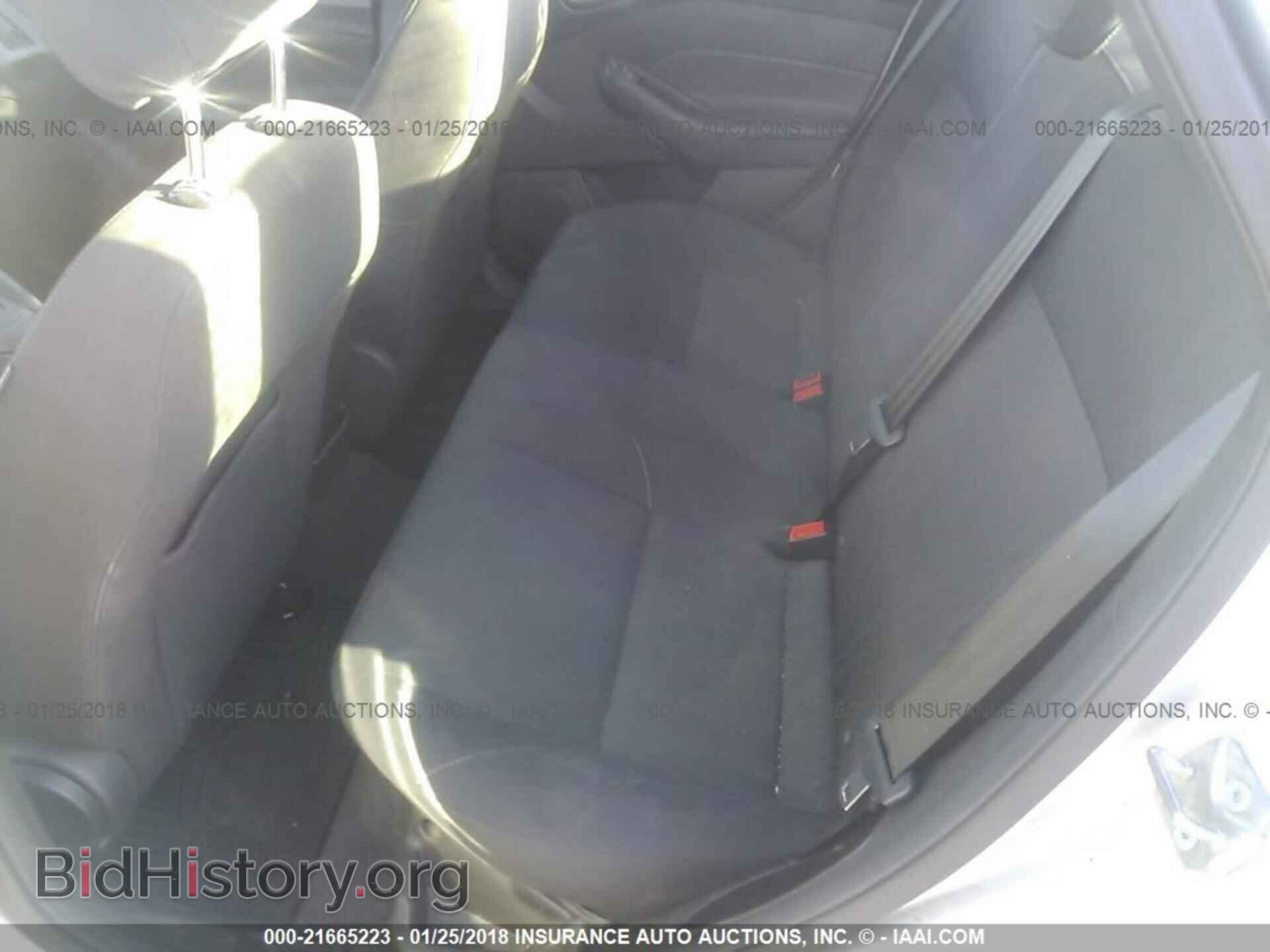 2016 Ford Focus - VIN: 1FADP3F22GL260891 - Фото 8