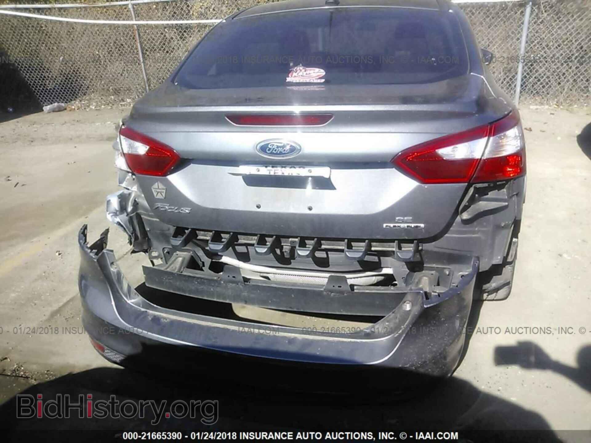 2012 Ford Focus - VIN: 1FAHP3F21CL381990 - Photo 6