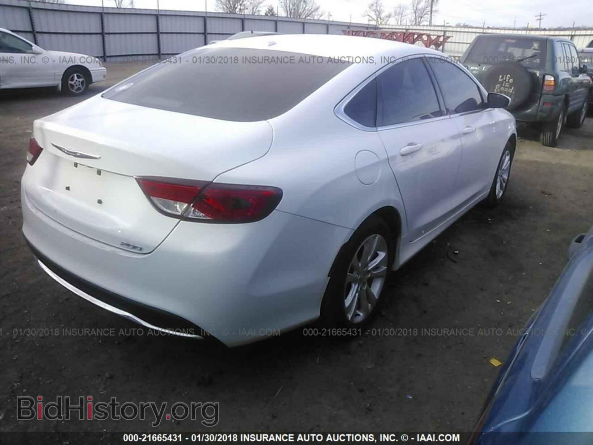 2015 Chrysler 200 - VIN: 1C3CCCAB1FN541869 - Photo 4