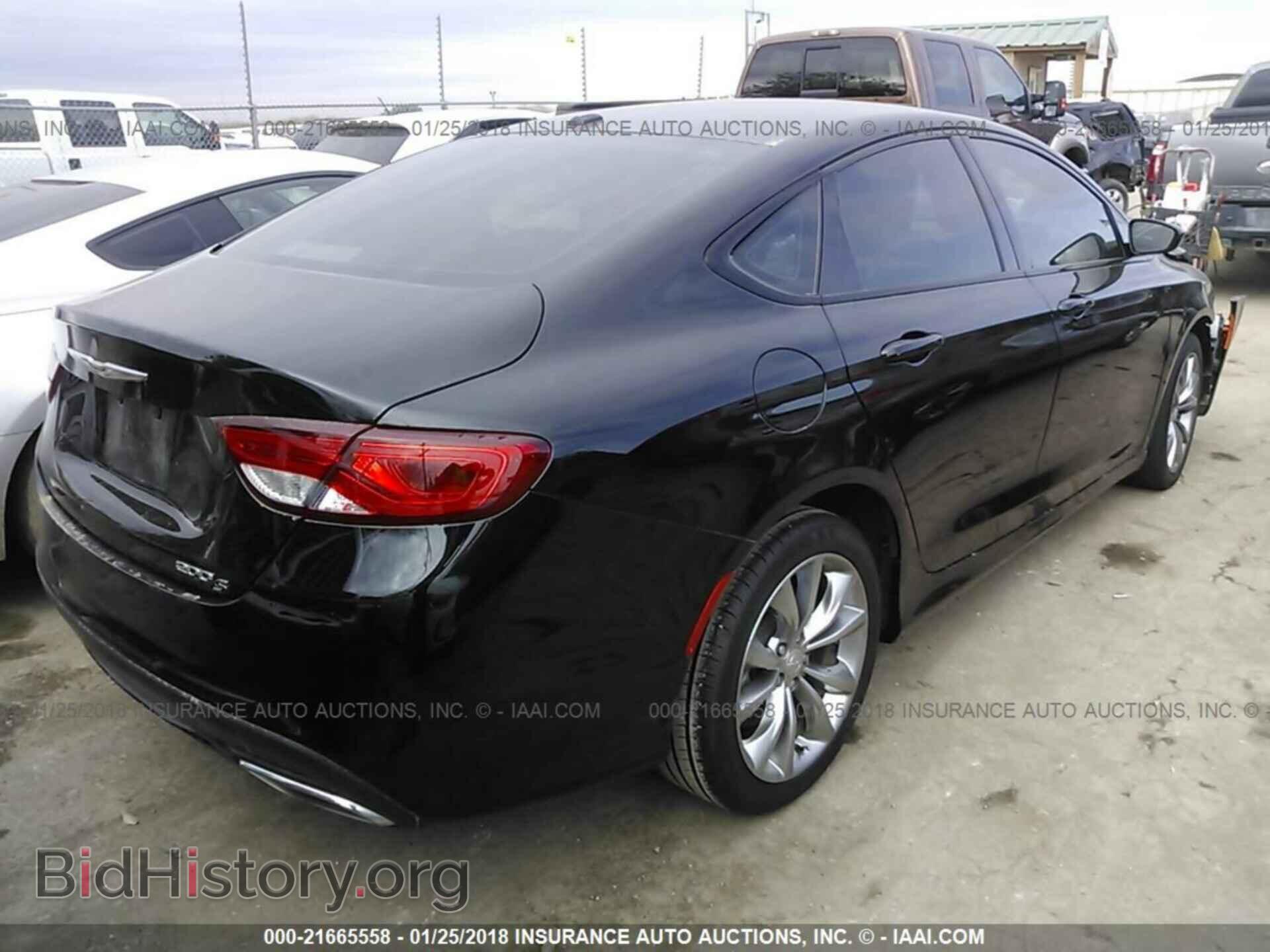 2016 Chrysler 200 - VIN: 1C3CCCBG2GN158048 - Фото 4