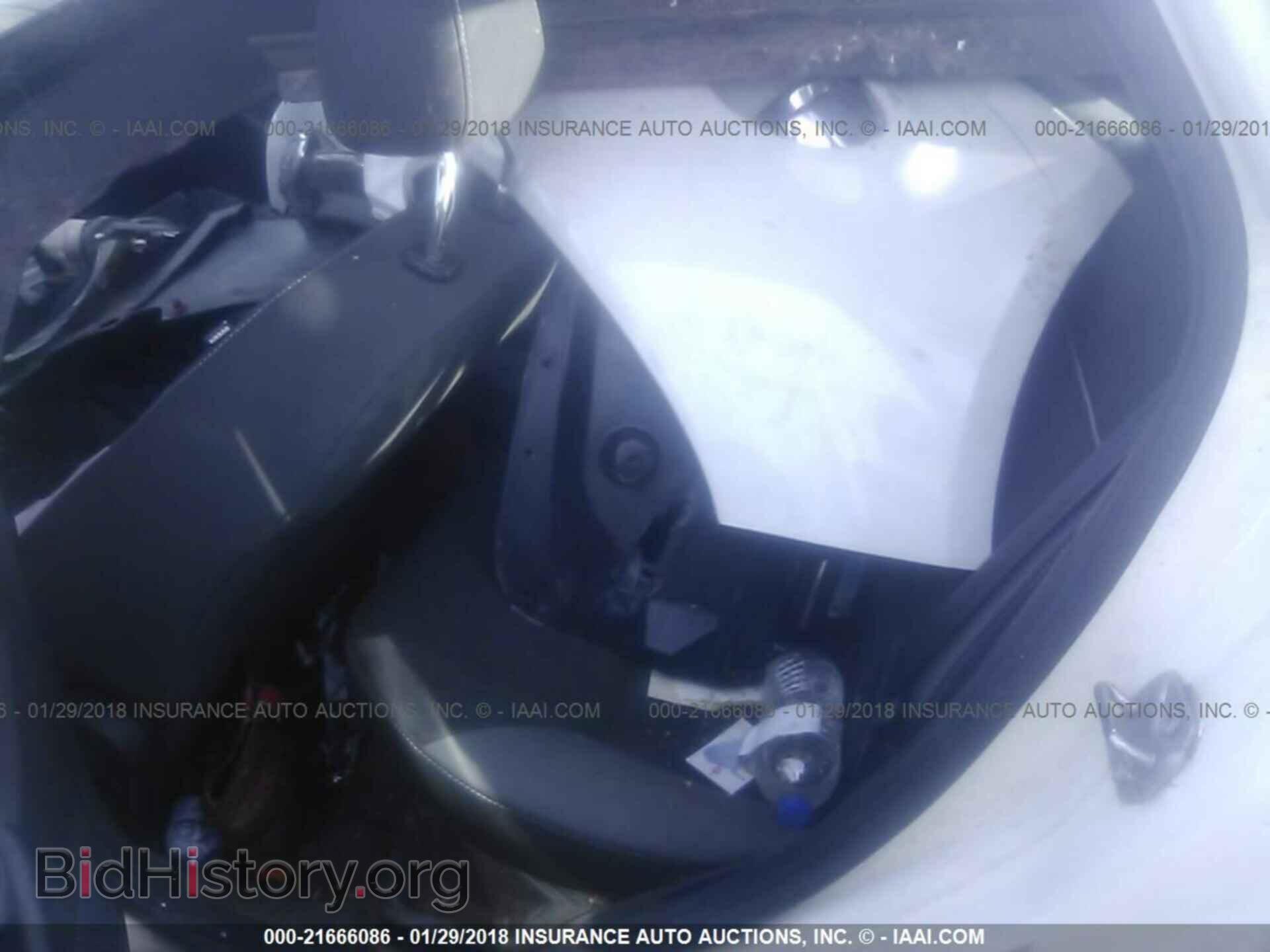 2012 Ford Focus - VIN: 1FAHP3F24CL201272 - Photo 8