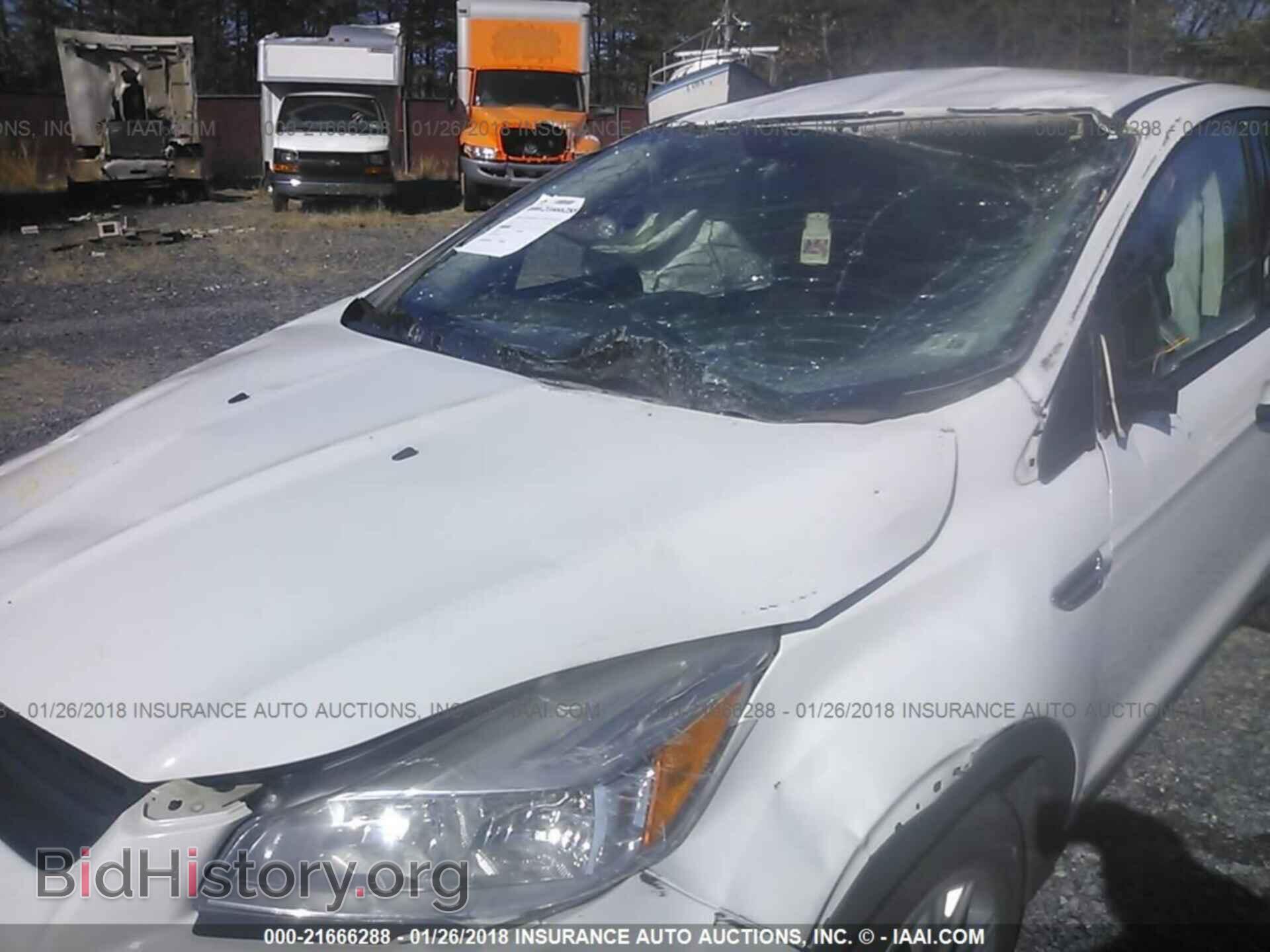 2013 Ford Escape - VIN: 1FMCU0F78DUC30370 - Photo 6