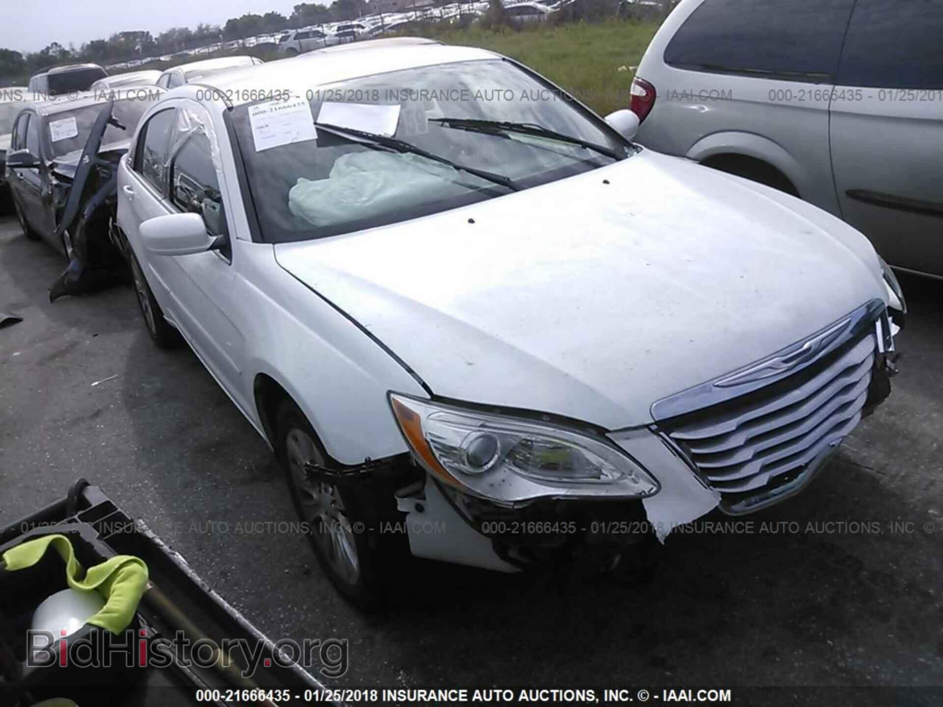 Фотография 1C3CCBAB1CN273198 - Chrysler 200 2012