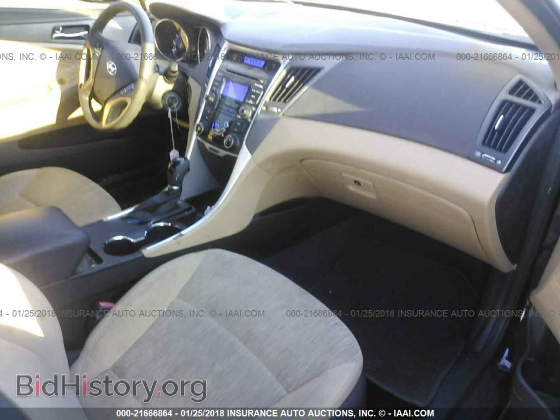 2012 Hyundai Sonata - VIN: 5NPEB4AC7CH411676 - Фото 5