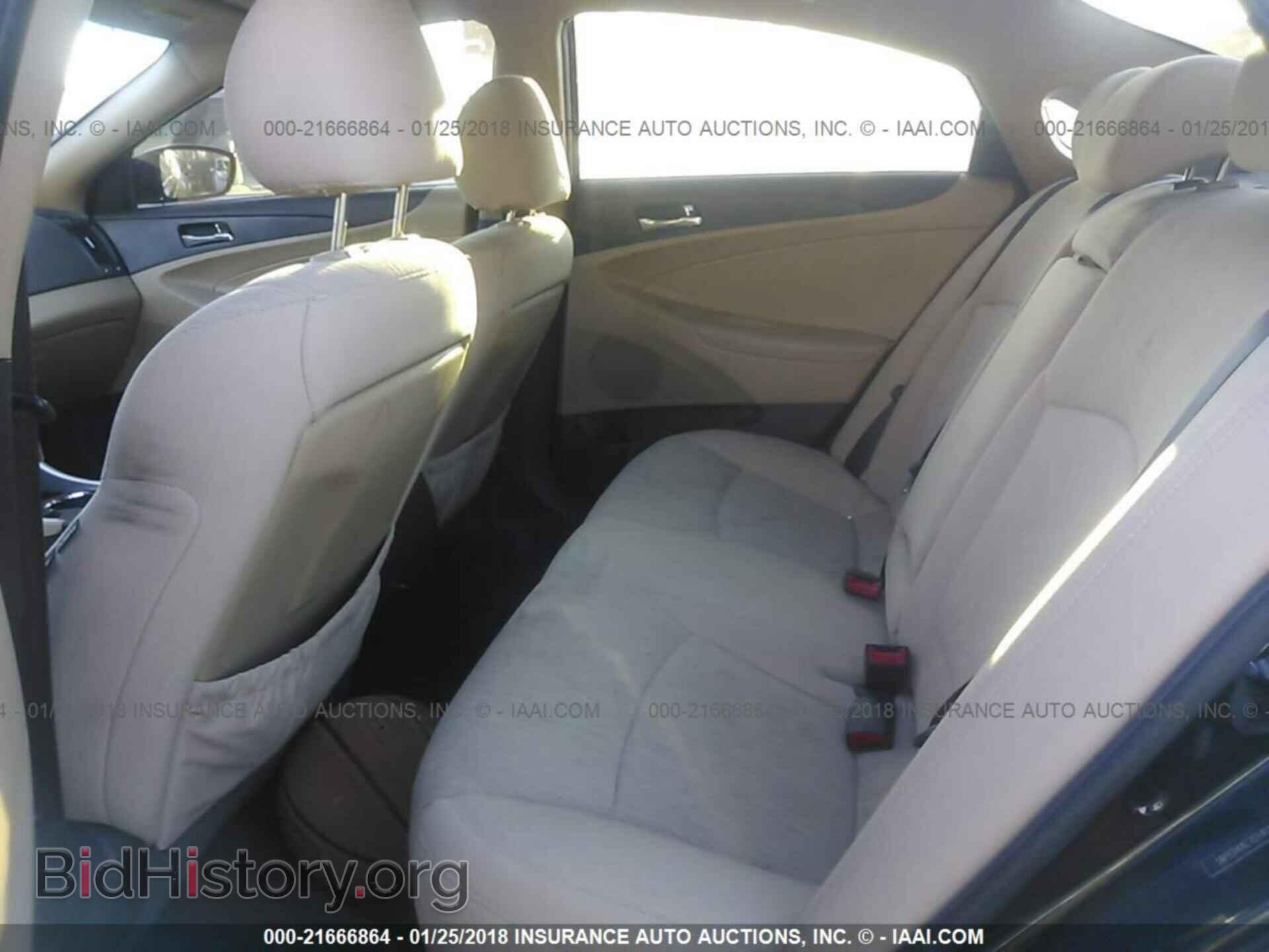 2012 Hyundai Sonata - VIN: 5NPEB4AC7CH411676 - Фото 8
