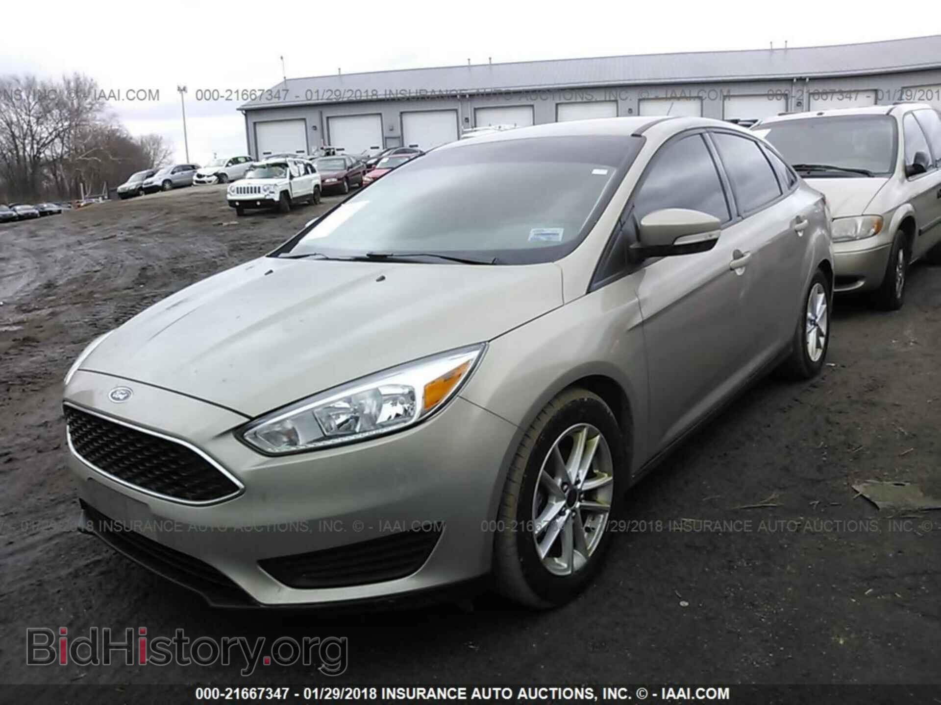 2016 Ford Focus - VIN: 1FADP3F20GL202228 - Photo 2