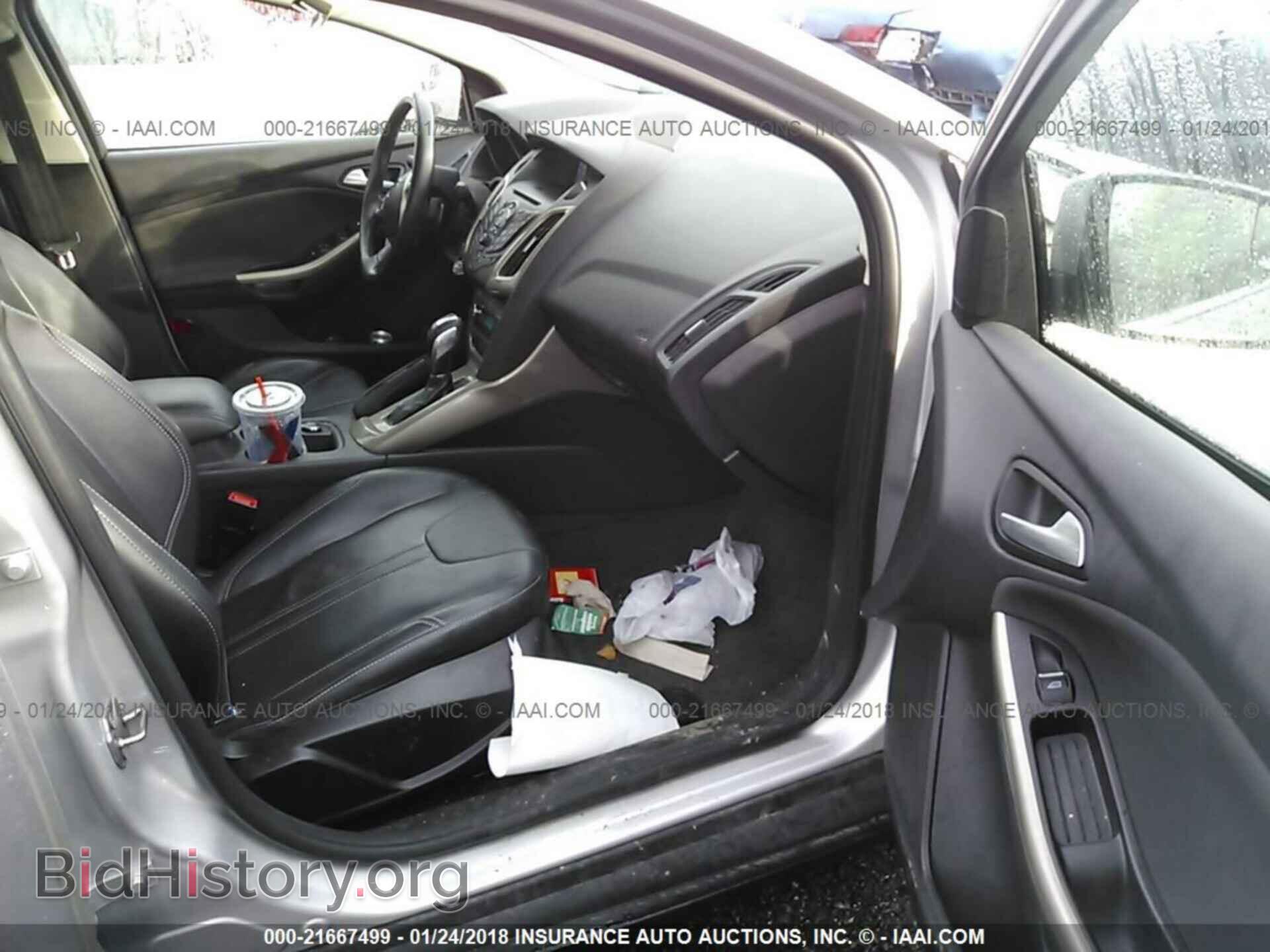 2012 Ford Focus - VIN: 1FAHP3H2XCL190775 - Photo 5