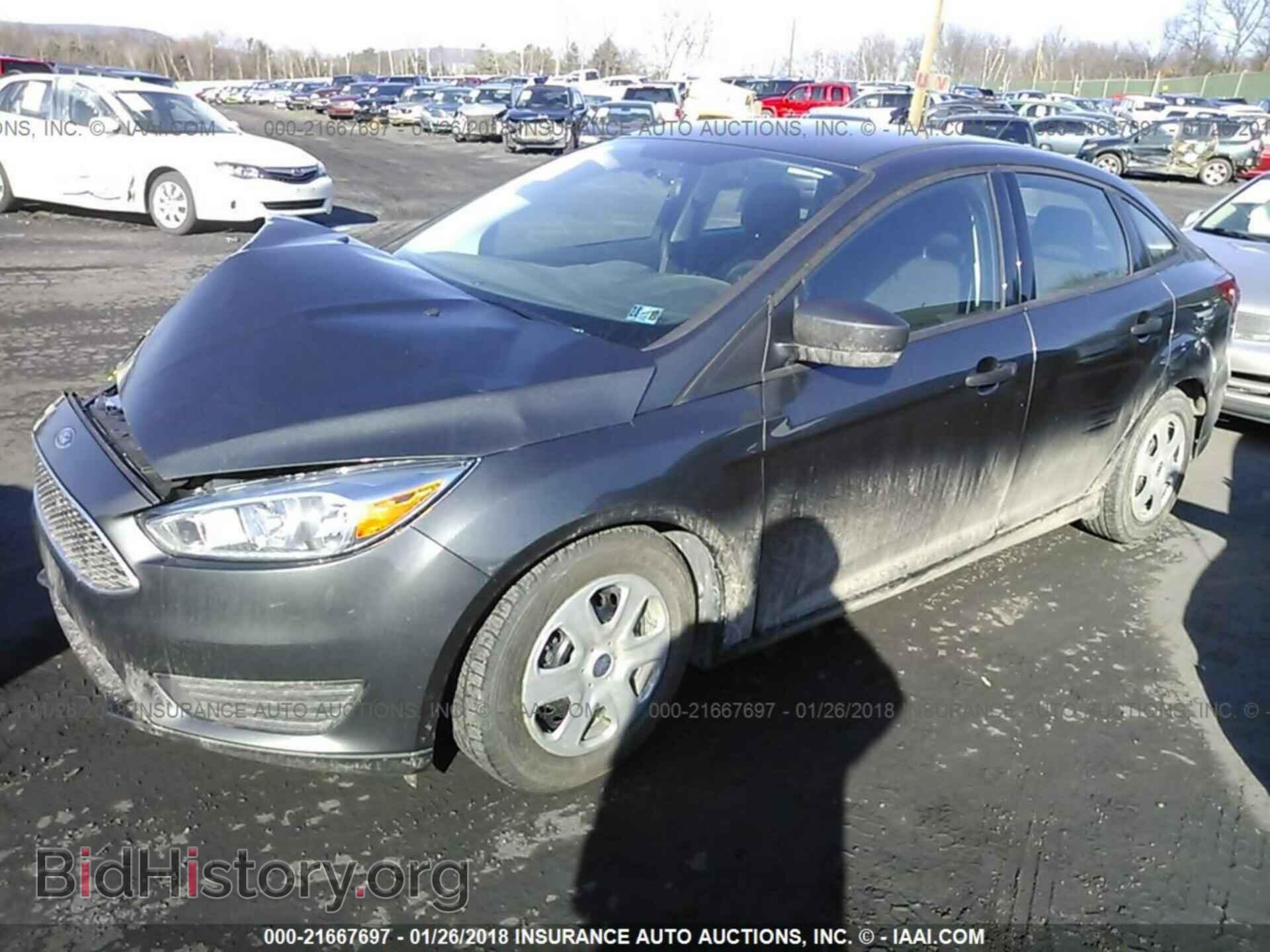 2016 Ford Focus - VIN: 1FADP3E27GL375987 - Фото 2