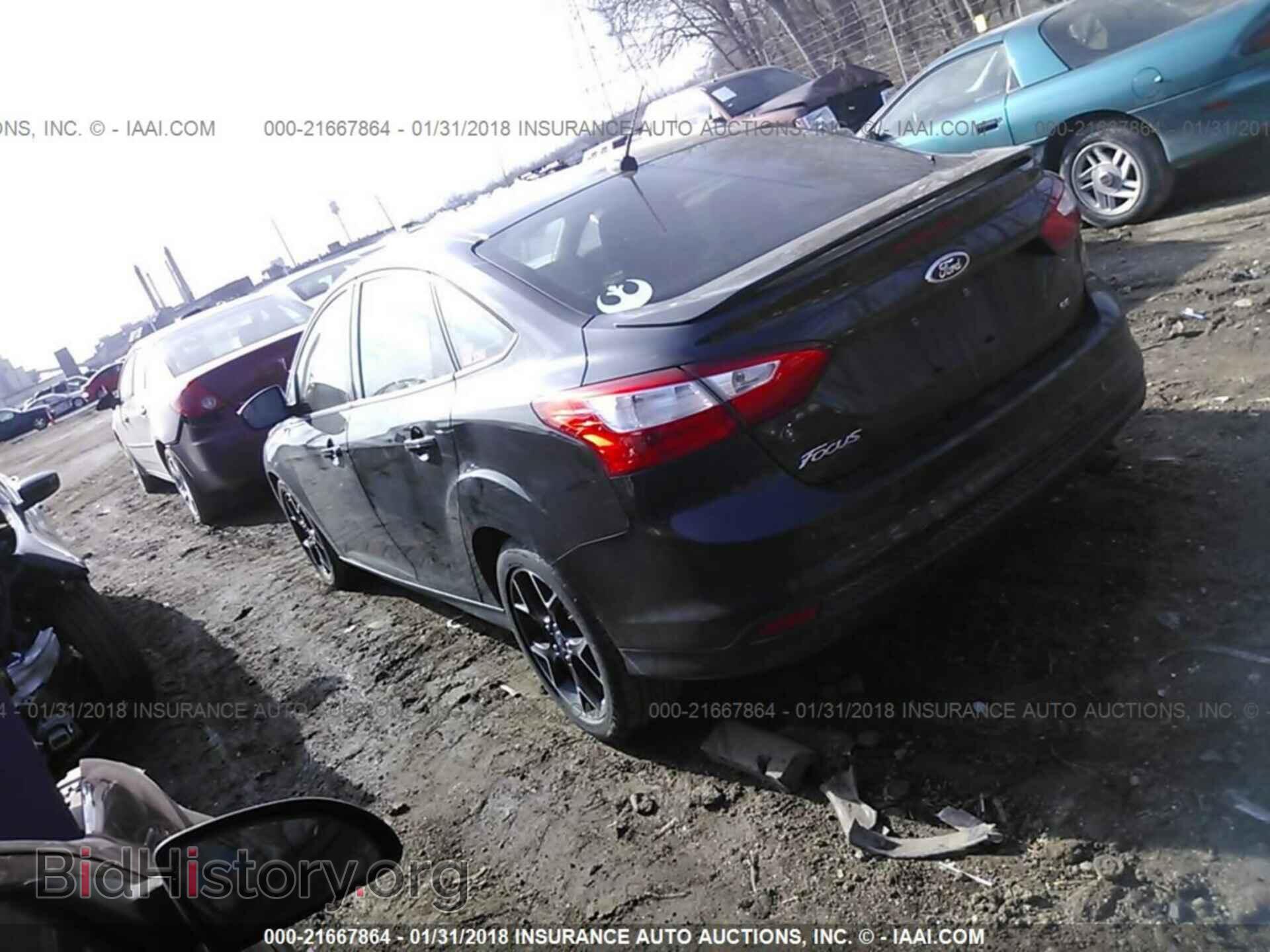 2012 Ford Focus - VIN: 1FAHP3F25CL323705 - Photo 3